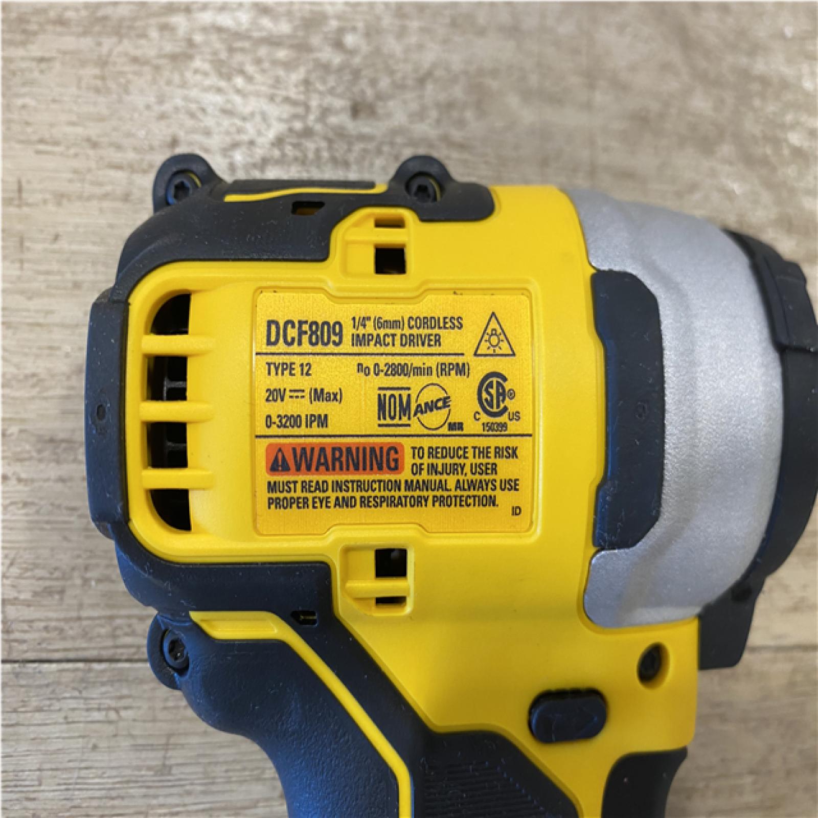 AS-IS DEWALT ATOMIC 20V MAX Lithium-Ion Brushless Cordless Compact 1/4 Impact Driver Kit