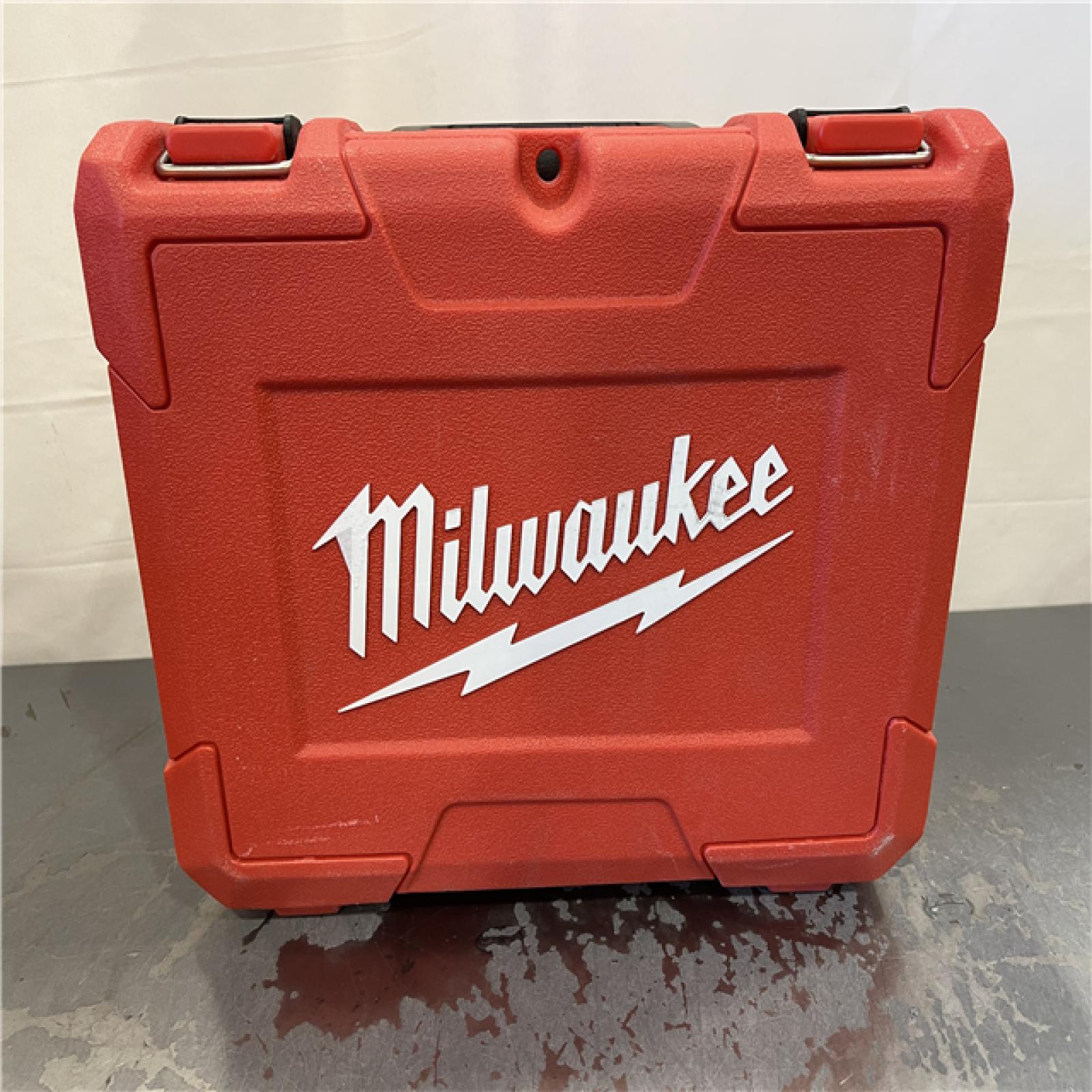 AS-IS - Milwaukee Green 100 ft. Cross Line and Plumb Points Rechargeable Laser Level Kit