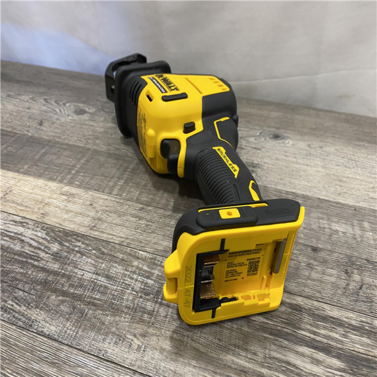 AS-IS DEWALT ATOMIC 20V MAX Cordless Brushless Compact Reciprocating Saw (Tool Only)