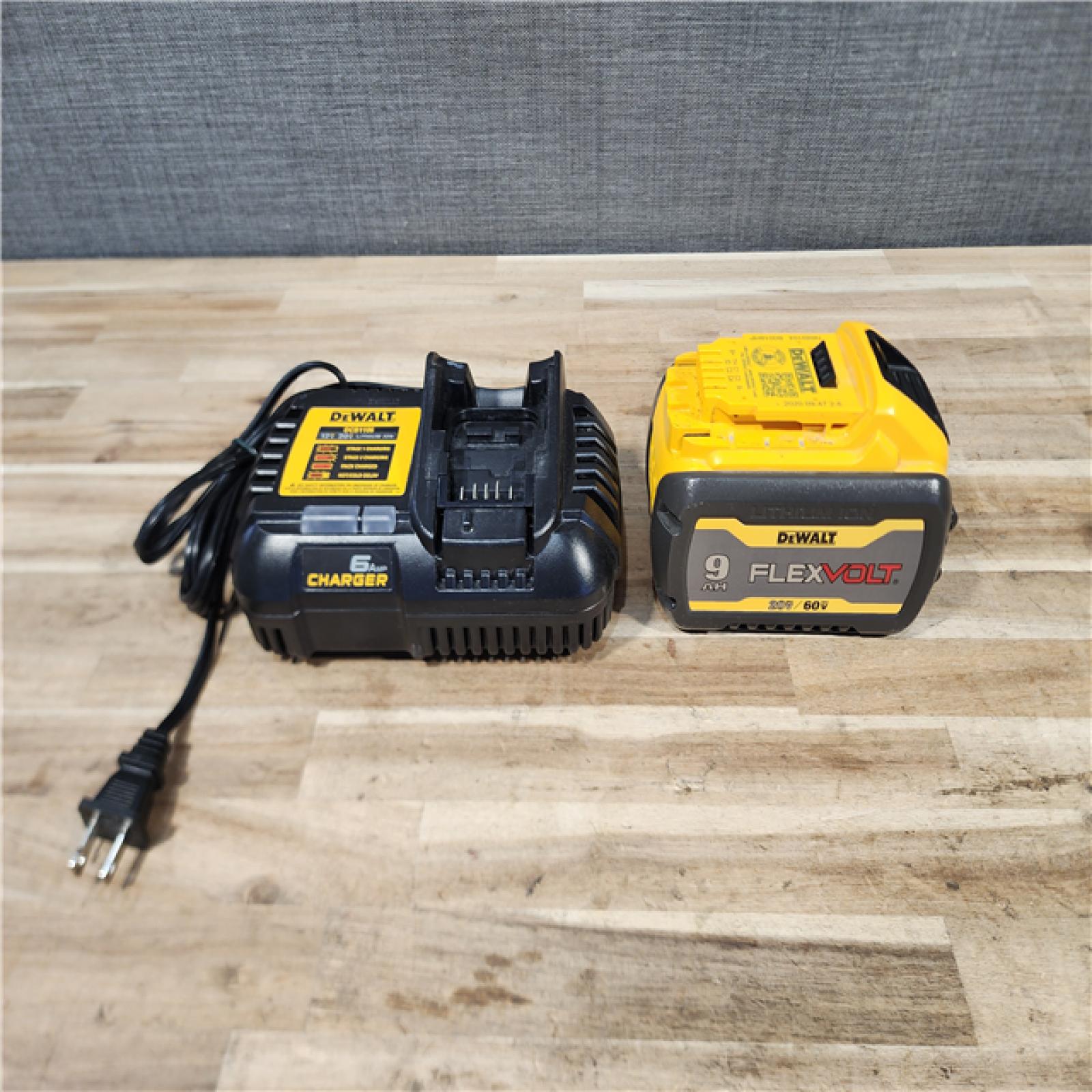 HOUSTON LOCATION - AS-IS FLEXVOLT 60V MAX Cordless Brushless Reciprocating Saw Kit with (1) FLEXVOLT 9.0Ah Battery