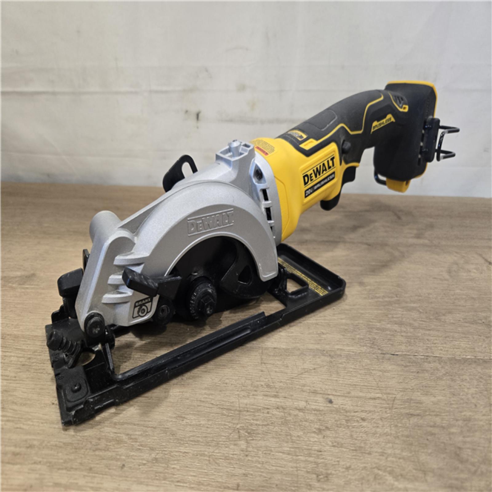 AS-IS DEWALT ATOMIC 20V MAX Cordless 4-1/2 in. Circular Saw (Tool Only)