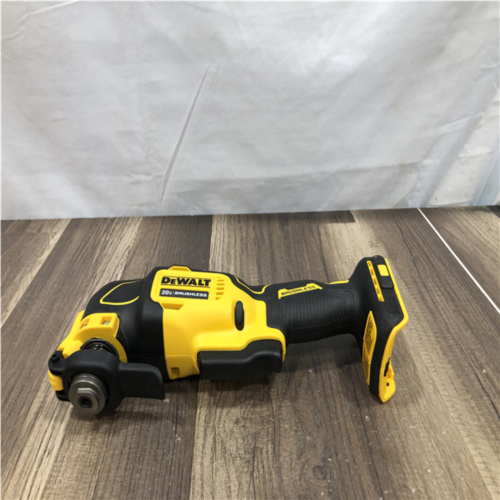 AS-IS DEWALT ATOMIC 20V MAX Lithium-Ion Cordless Brushless Oscillating Tool Kit