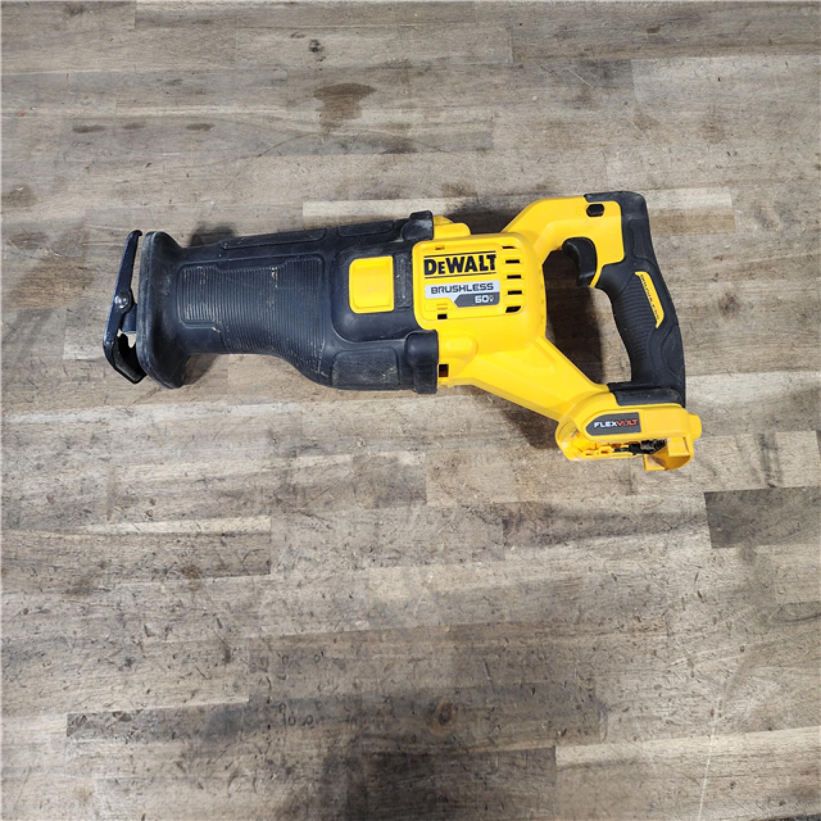 HOUSTON LOCATION - AS-IS FLEXVOLT 60V MAX Cordless Brushless Reciprocating Saw Kit with (1) FLEXVOLT 9.0Ah Battery