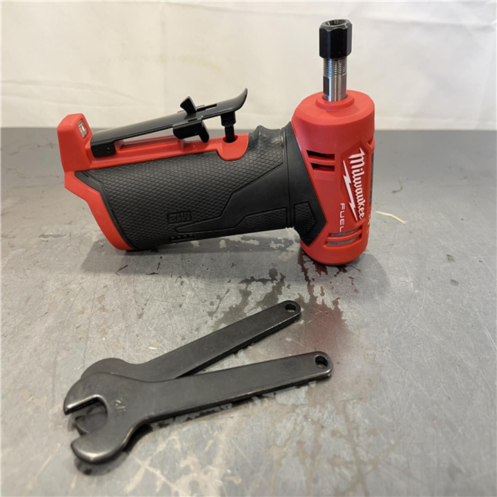 AS-IS - Milwaukee M12 FUEL Brushless Cordless 1/4 in. Right Angle Die Grinder