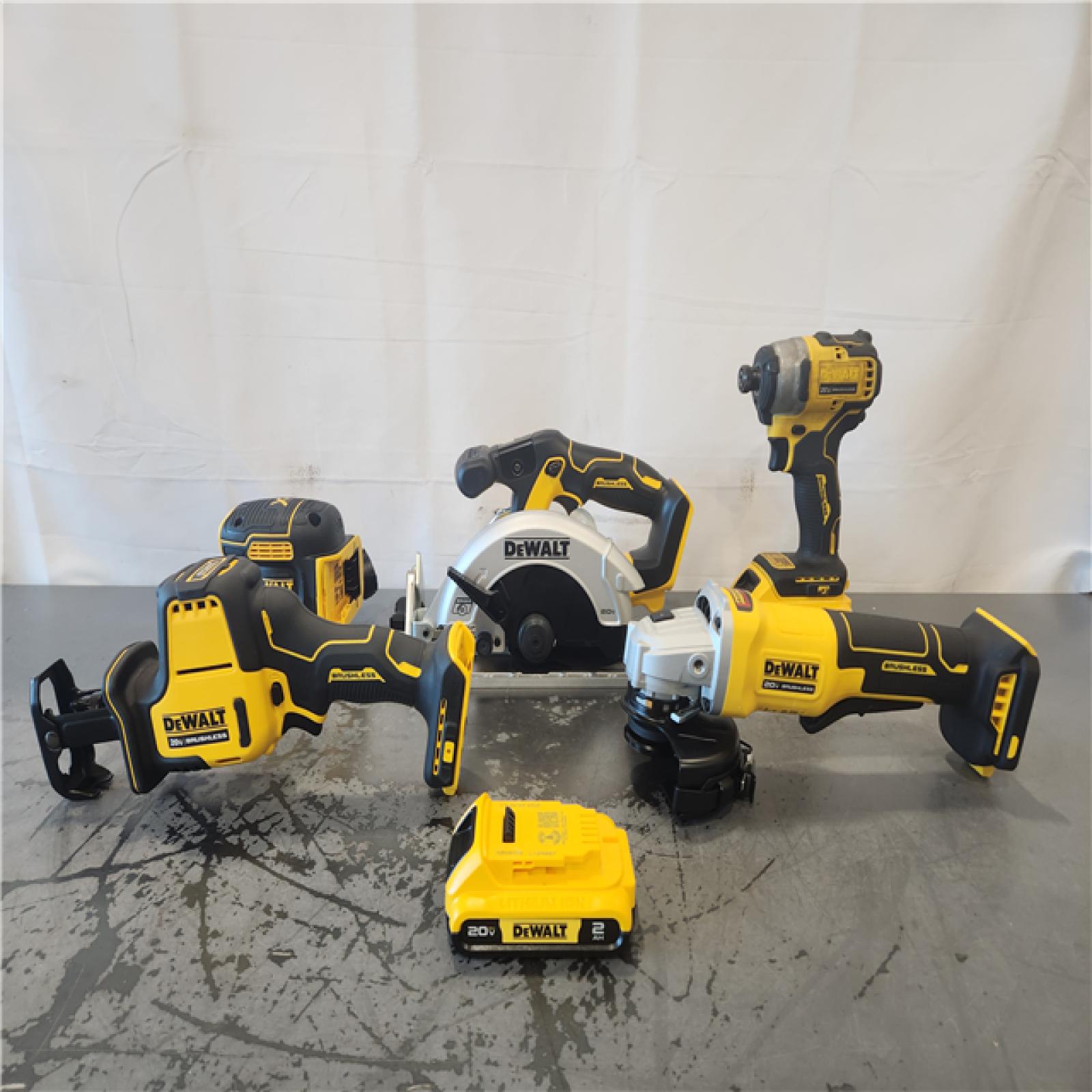 AS-IS- Dewalt 20-Volt MAX ToughSystem Lithium-Ion 5-Tool Cordless Combo Kit
