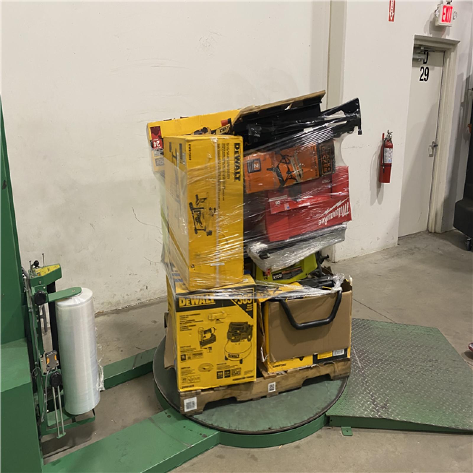 Dallas Location - As-Is Tool Pallet