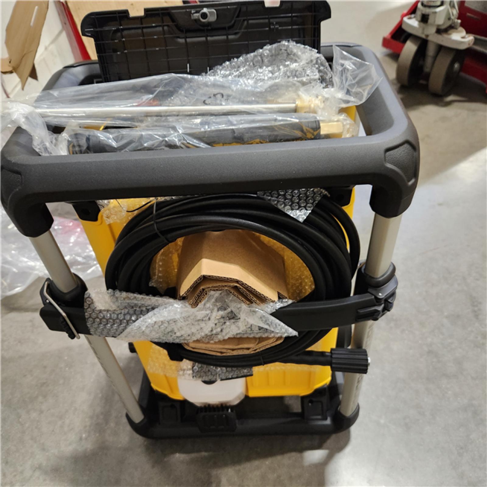 As-Is- DEWALT 3000 PSI 15A Corded Jobsite Pressure Washer