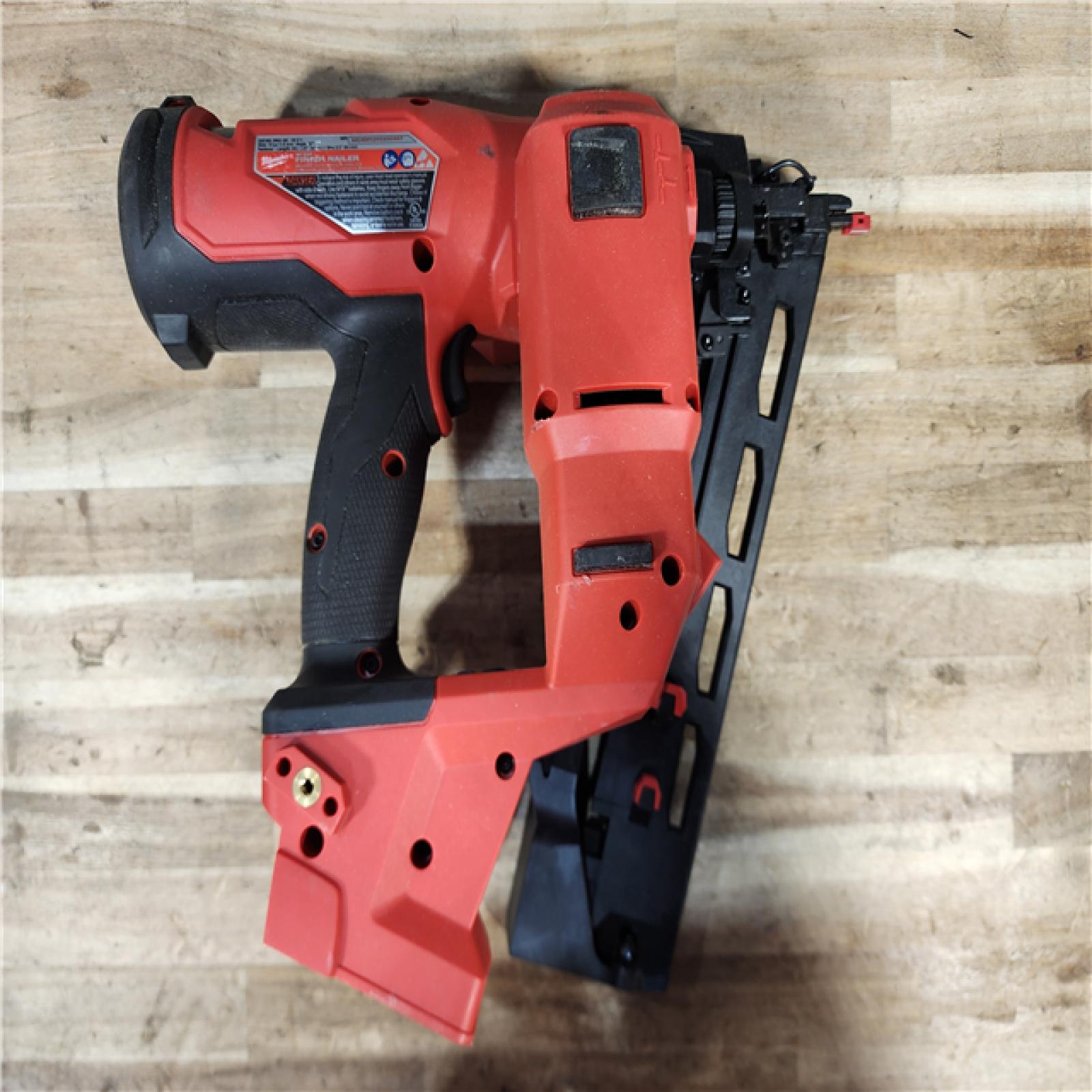 HOUSTON LOCATION - AS-IS Milwaukee FUEL 18-Volt Lithium-Ion Brushless Cordless Gen II 16-Gauge Angled Finish Nailer (Tool-Only)