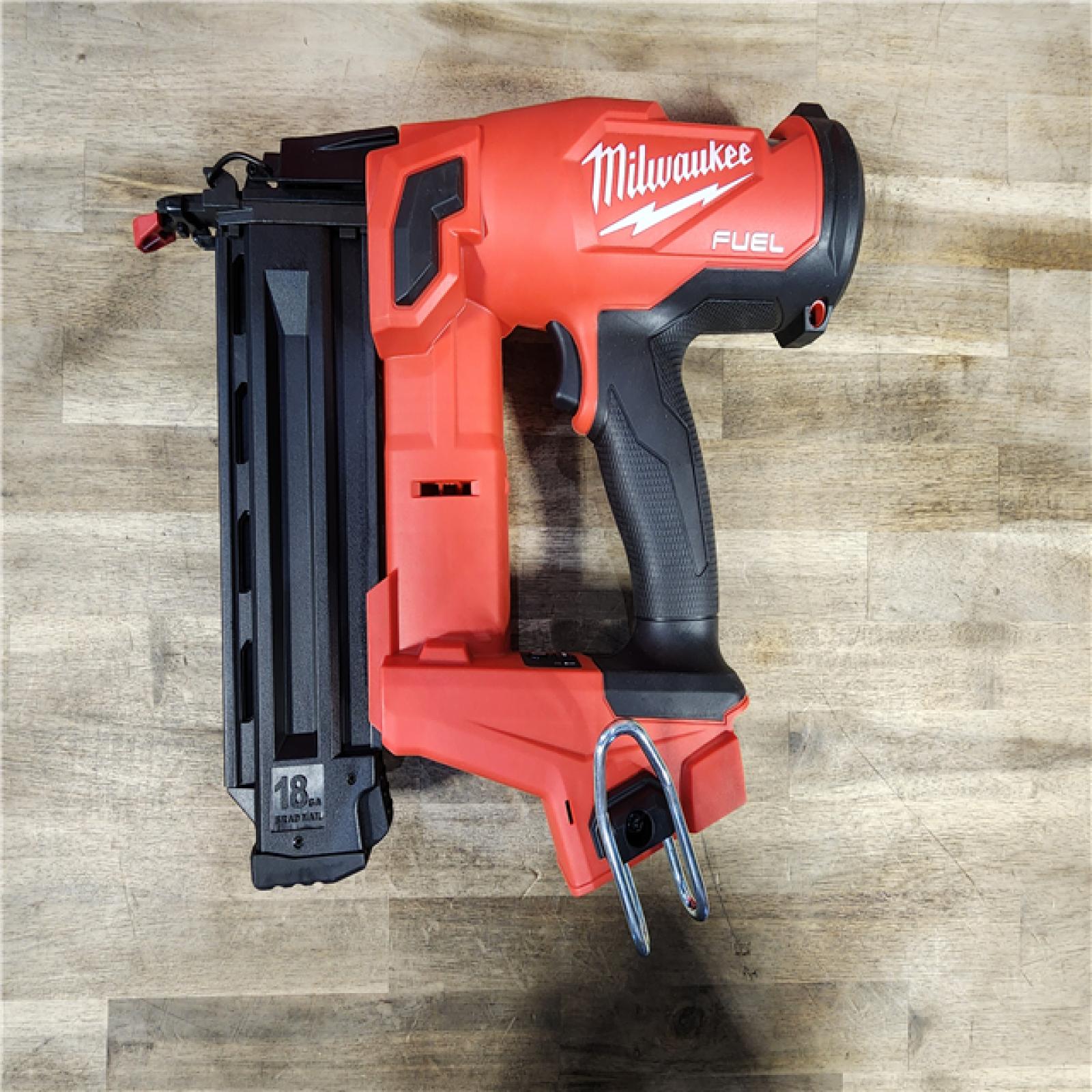 HOUSTON LOCATION - AS-IS (APPEARS LIKE NEW) Milwaukee M18 Fuel 18V Brushless 18-Gauge Brad Nailer 2746-20 (Bare Tool)