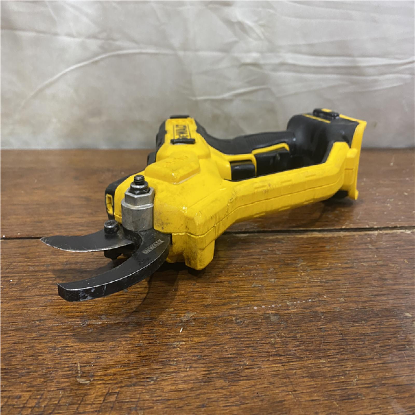 AS-IS DeWalt Cordless Pruner