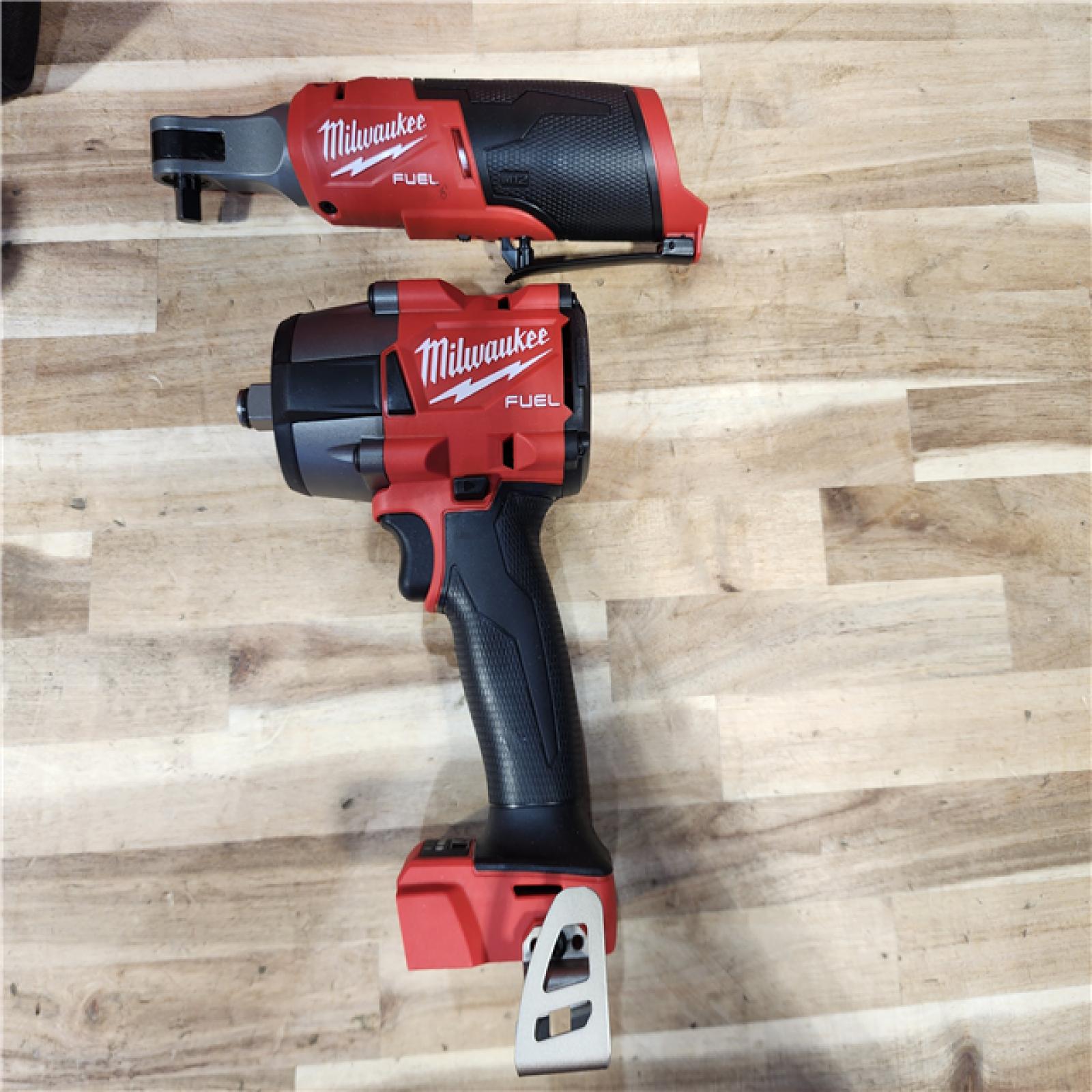 HOUSTON LOCATION - AS-IS Milwaukee FUEL 18V Cordless Mid Torque 1/2 in. Impact Wrench w/ M12 FUEL 3/8 in. Ratchet & Battery/Charger Combo Kit