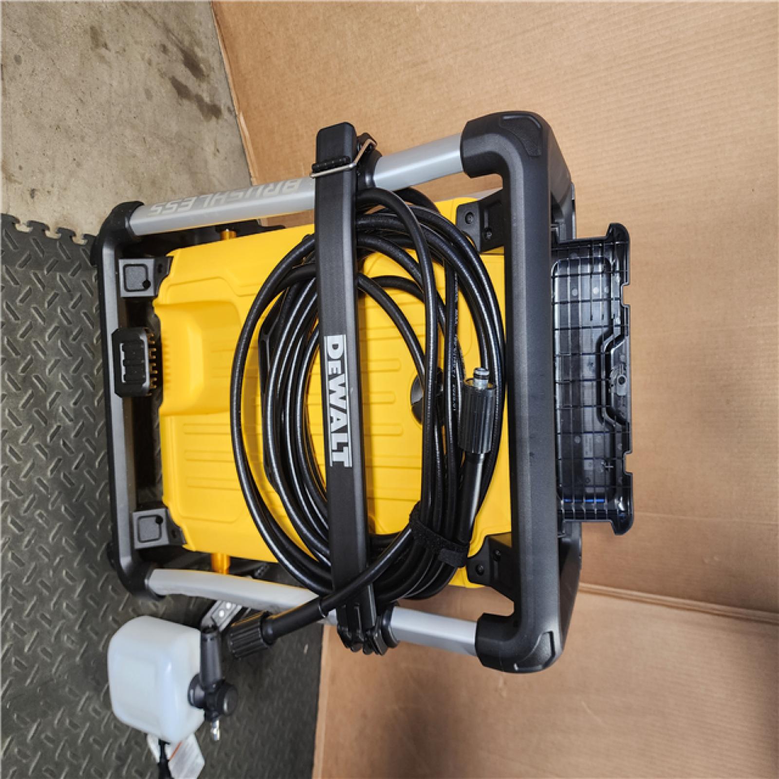 HOUSTON LOCATION - AS-IS DEWALT 3000 PSI 1.1 GPM 15 Amp Cold Water Electric Pressure Washer with Internal Equipment Storage