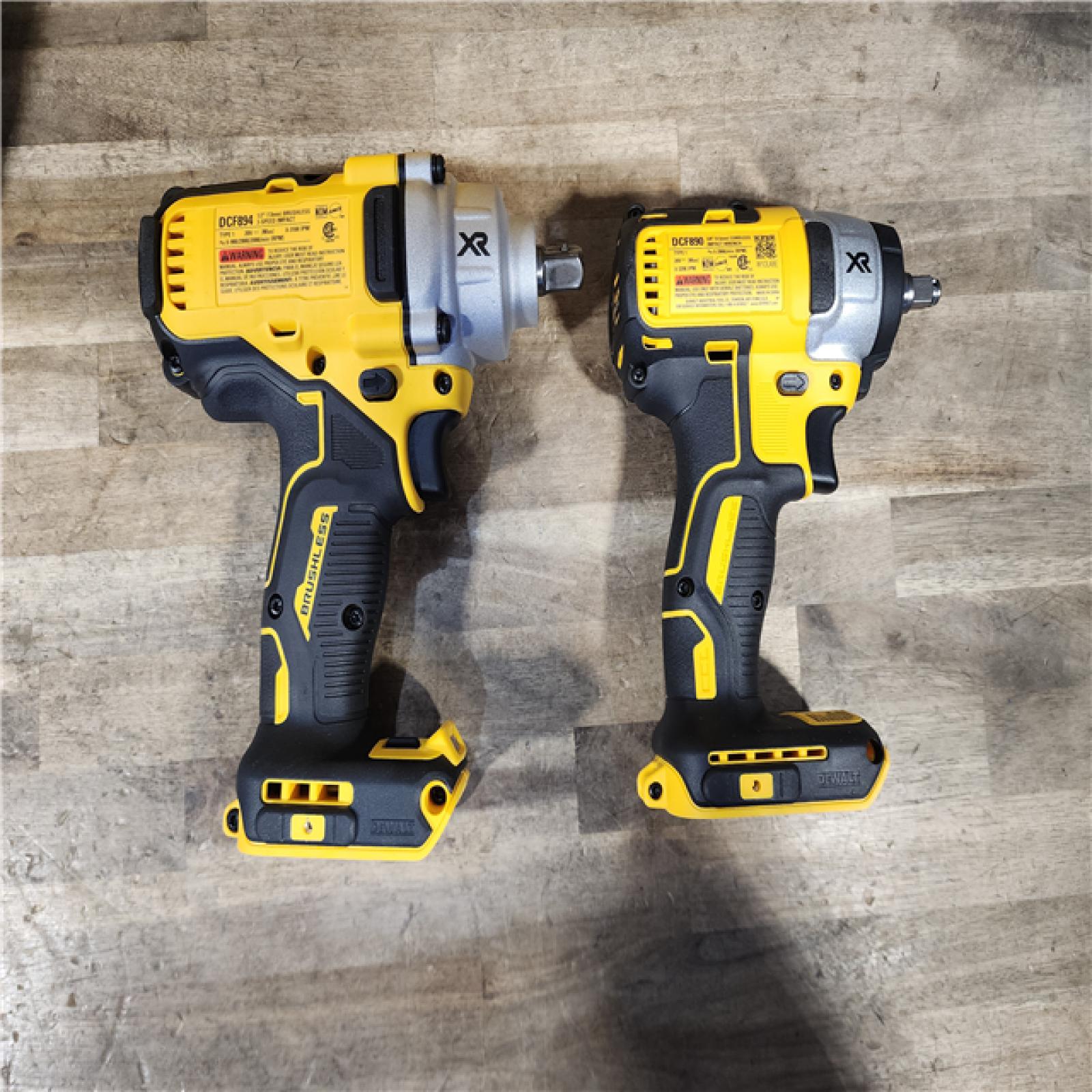 HOUSTON LOCATION - AS-IS (APPEARS LIKE NEW) DEWALT 20V MAX XR Brushless Cordless 2-Tool Impact Wrench Kit