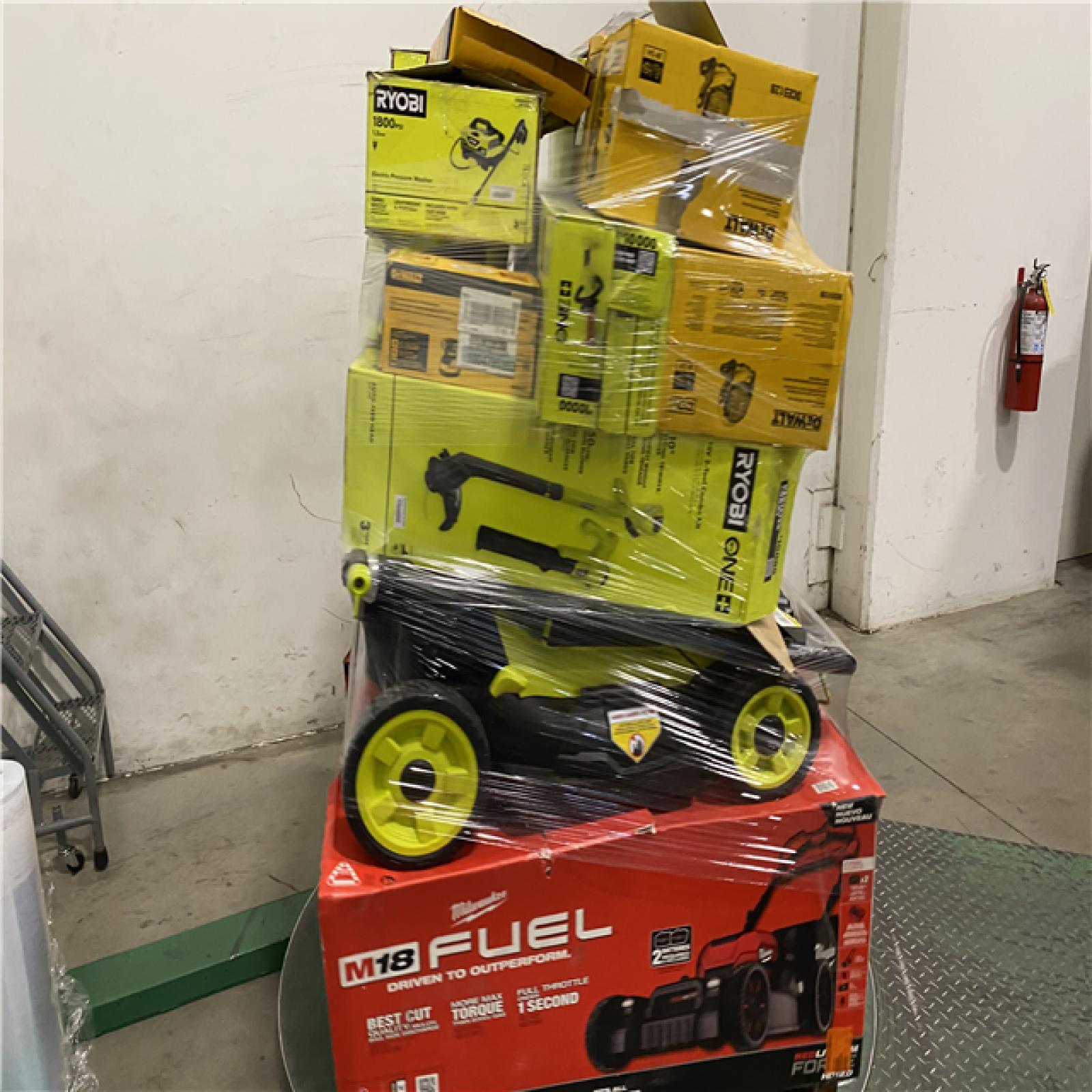 Dallas Location - As-Is Tool Pallet