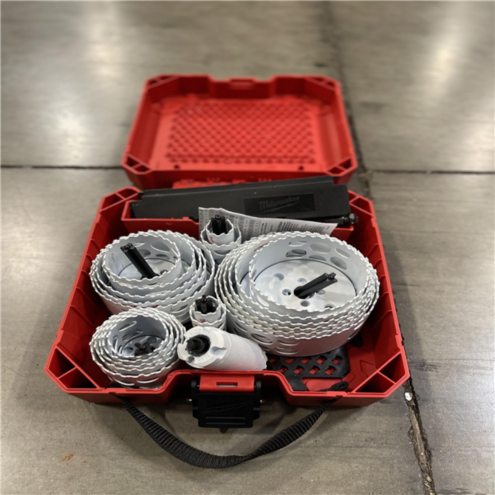 DALLAS LOCATION- AS-IS Milwaukee Hole Dozer General Purpose Bi-Metal Hole Saw Set