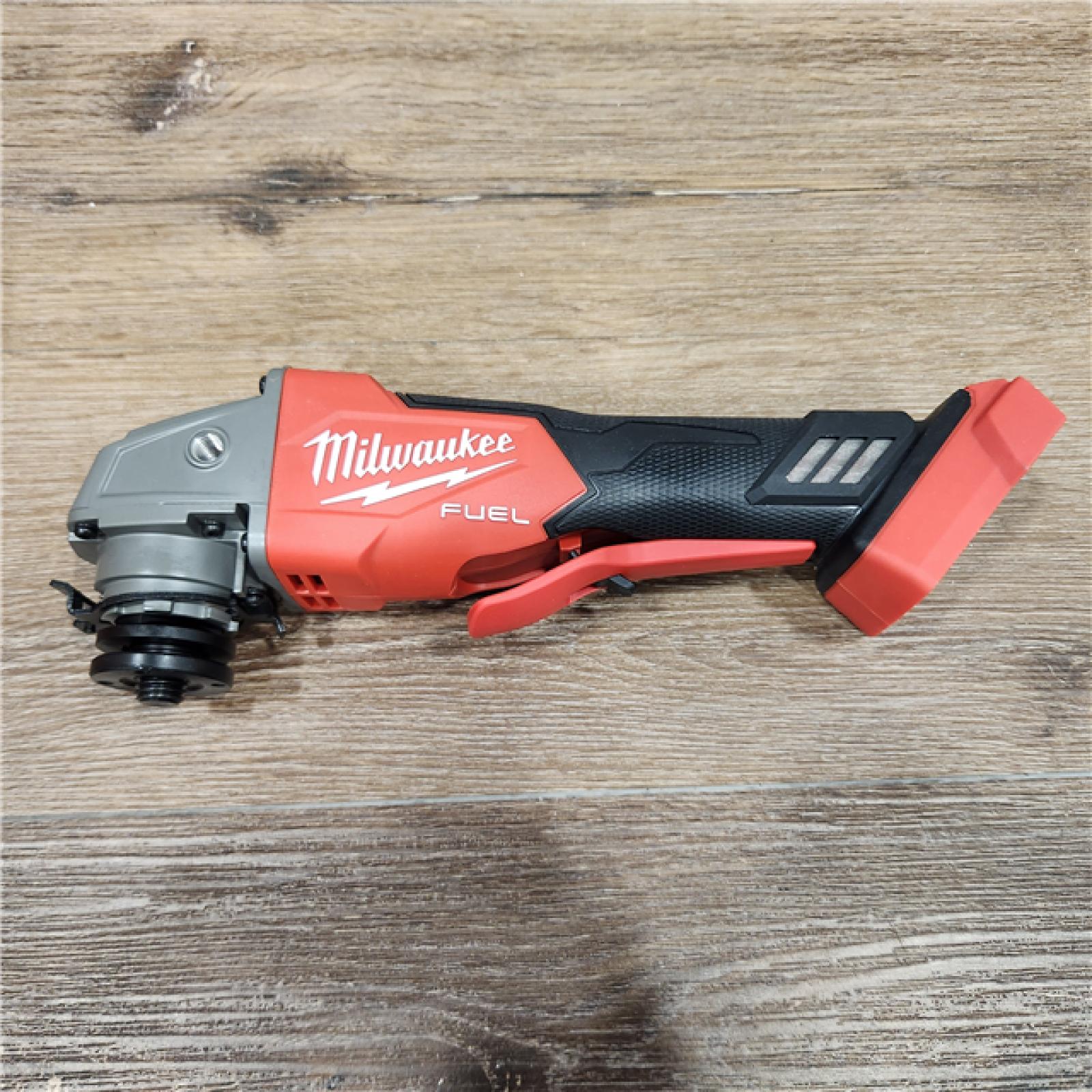 AS-IS Milwaukee 4-1/2 in./5 in. Grinder w/Paddle Switch KIT 2 battery & charge
