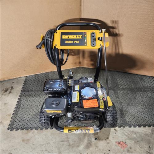 HOUSTON LOCATION - AS-IS DEWALT 3600 PSI 2.5 GPM Gas Cold Water Professional Pressure Washer with HONDA GX200 Engine