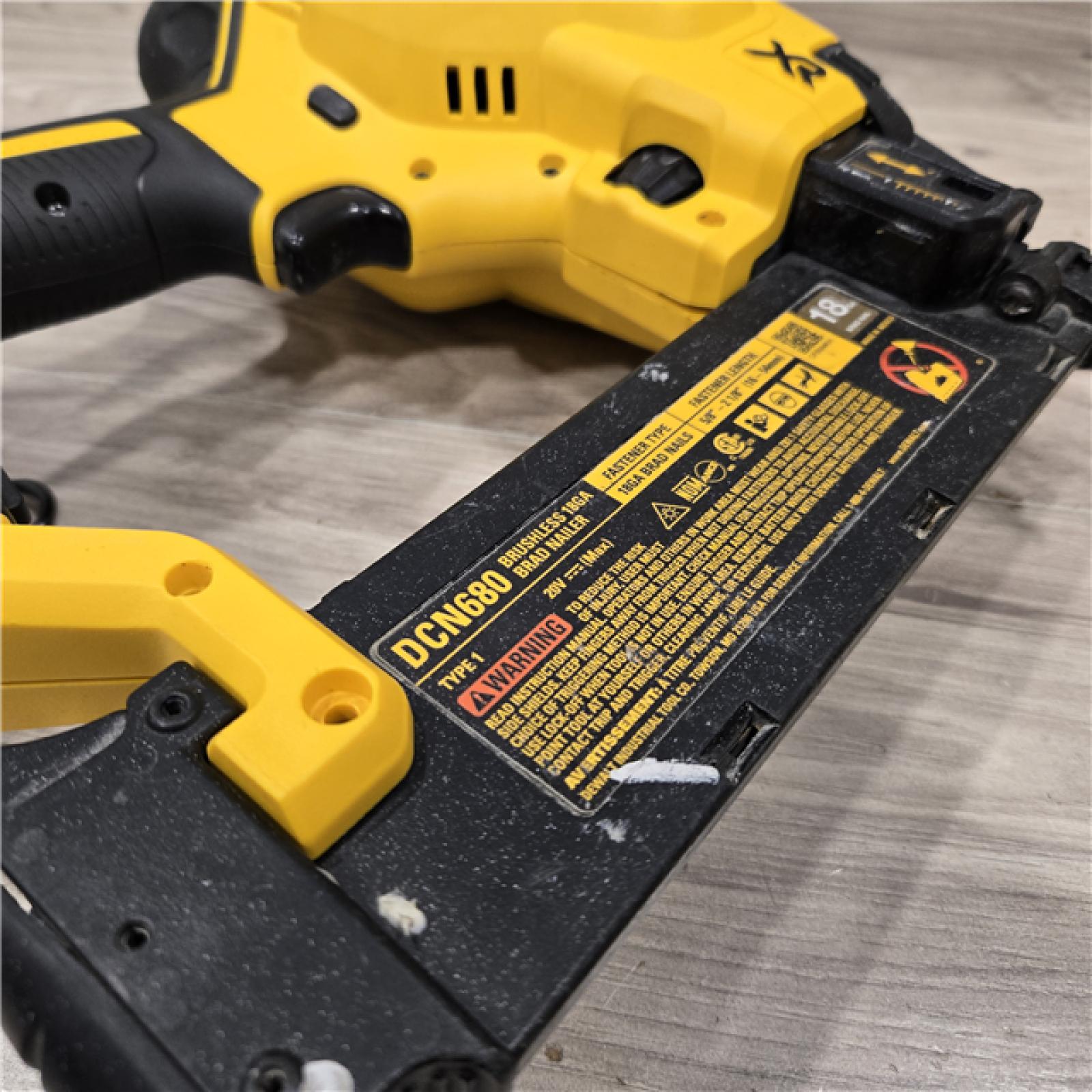 AS-IS DeWalt 20V MAX XR Cordless 18-Gauge Brad Nailer (Tool Only)
