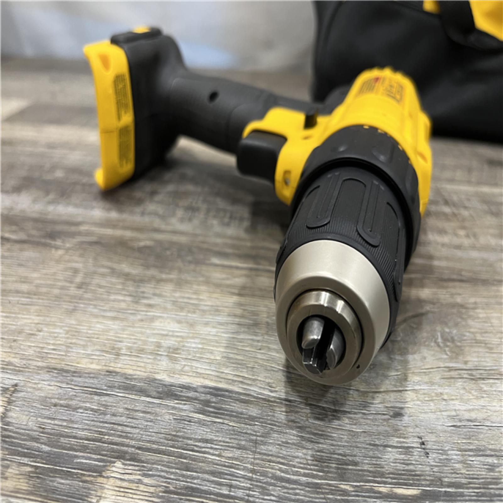 AS-IS DEWALT 20V MAX Cordless 1/2 in. Drill/Driver Kit