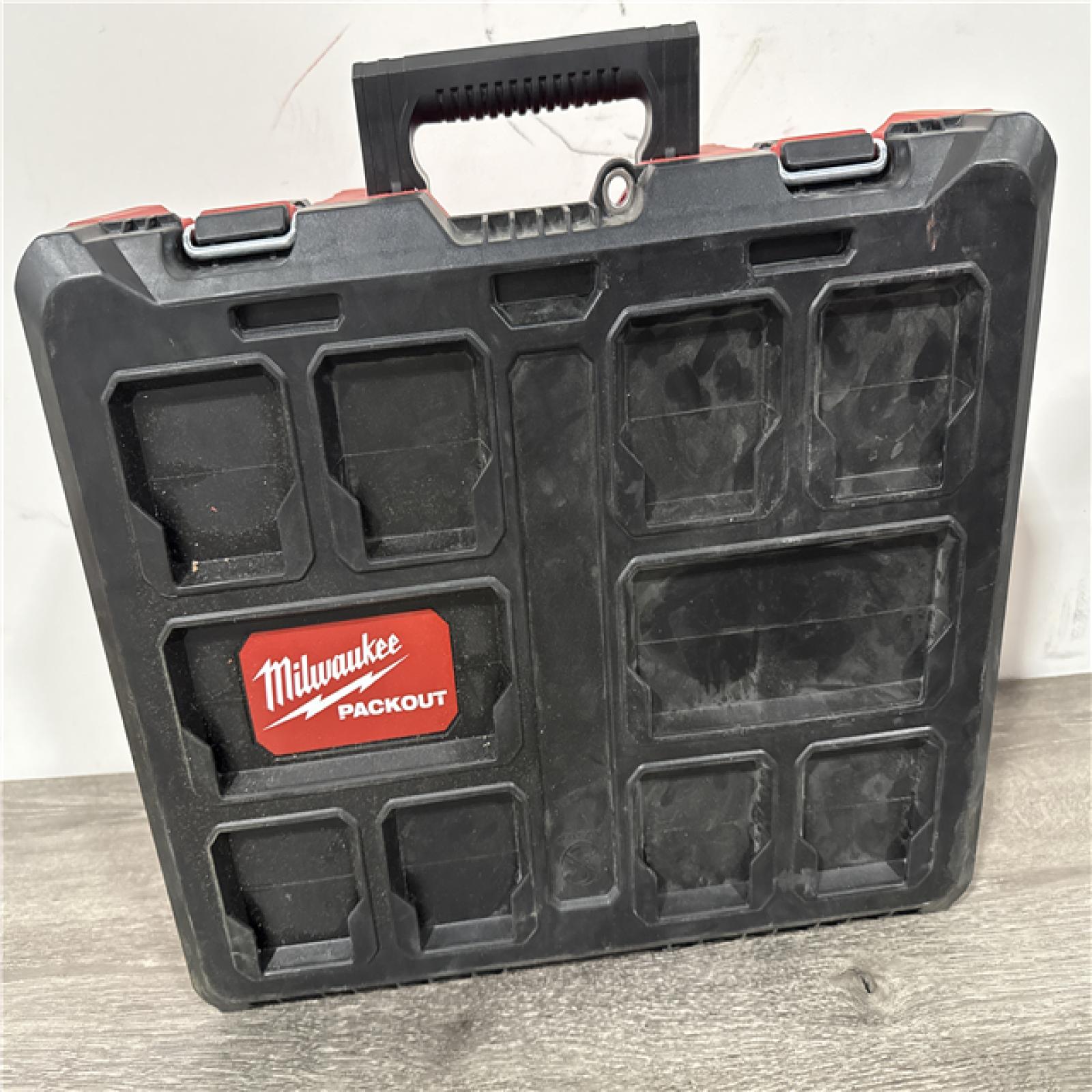 CALIFORNIA AS-IS Milwaukee Packout box w/ (6) NPT Forged Aluminum Die Heads