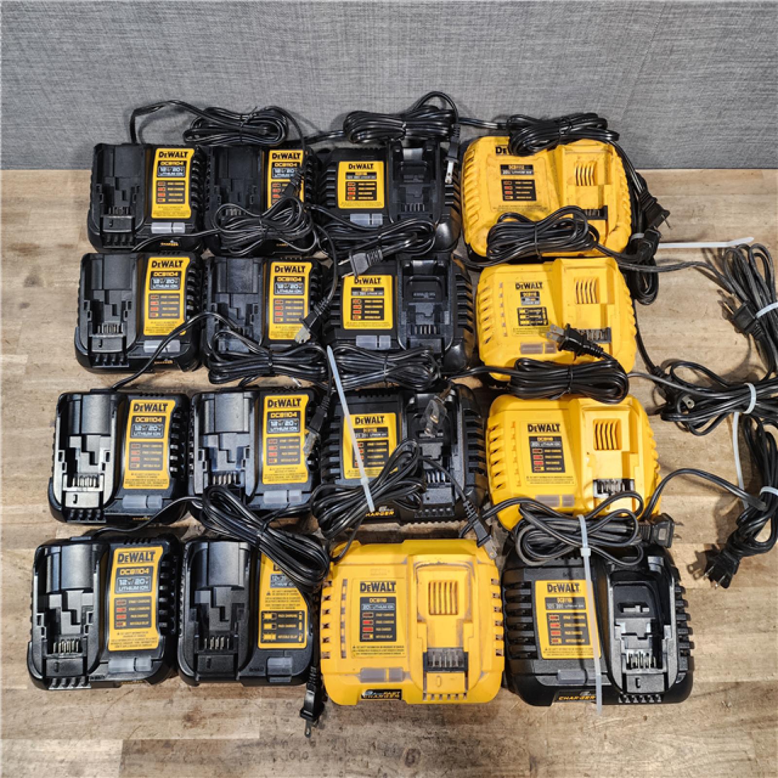 HOUSTON LOCATION - AS-IS DEWALT BATTERY CHARGER PACK QTY - 16