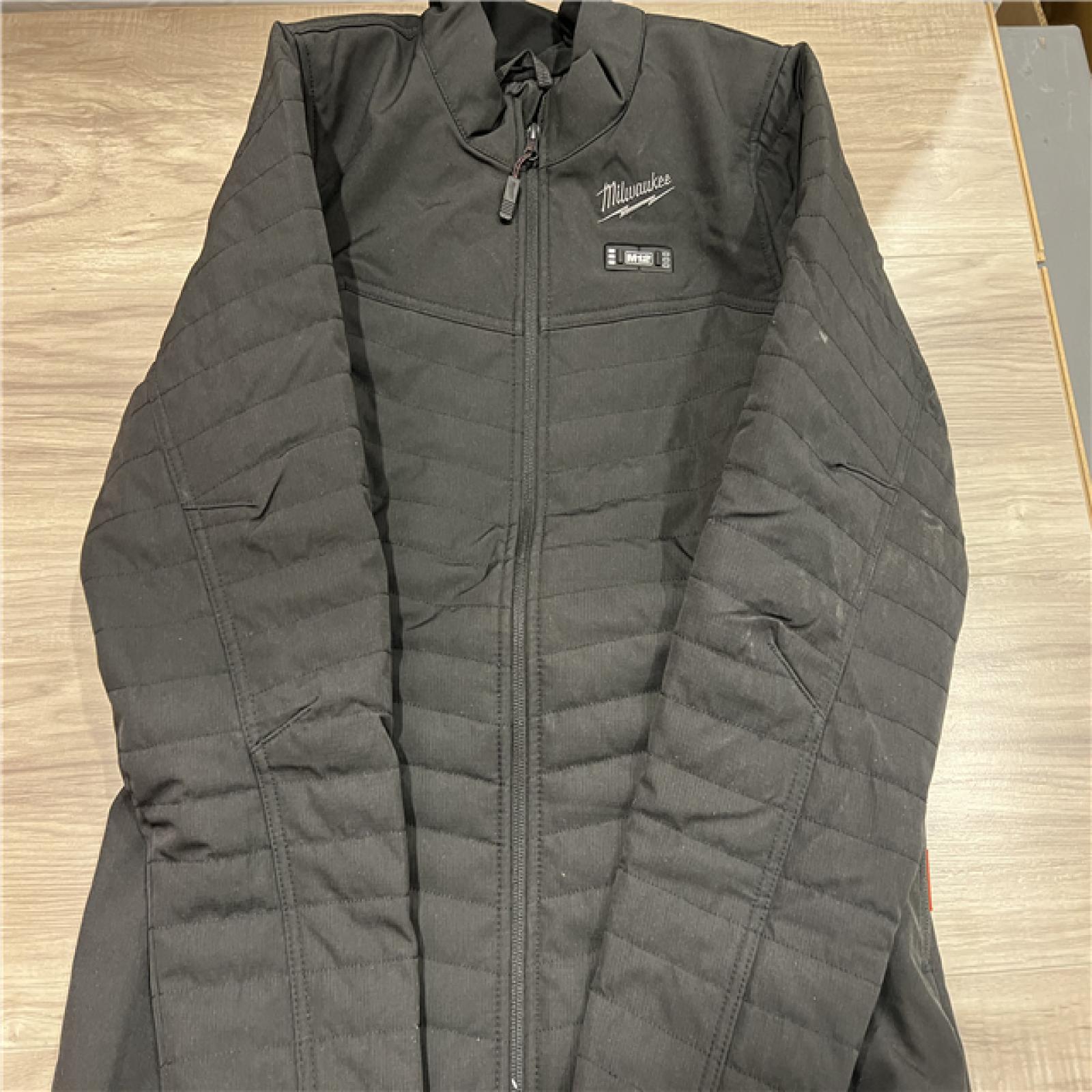 AS-IS Women's Medium M12 12-Volt Lithium-Ion Cordless AXIS Black Heated Quilted Jacket Kit with (1) 3.0 Ah Battery and Charger