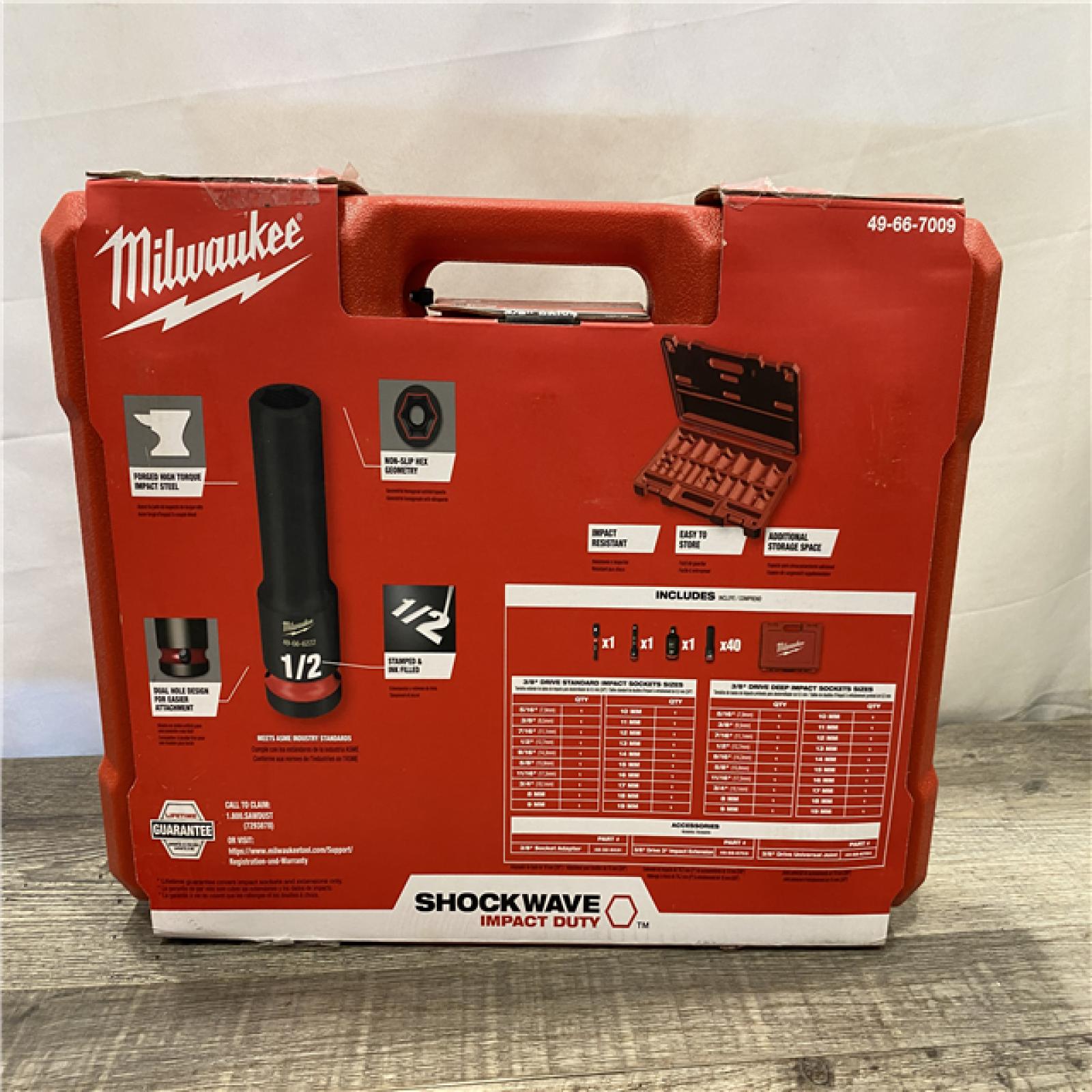 NEW - Milwaukee SHOCKWAVE 3/8 in. Drive SAE and Metric 6 Point Impact Socket Set (43-Piece)