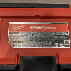 LIKE NEW - Milwaukee  FUEL PACKOUT 18-Volt Lithium-Ion Cordless 2.5 Gal. Wet/Dry Vacuum (Vacuum-Only)
