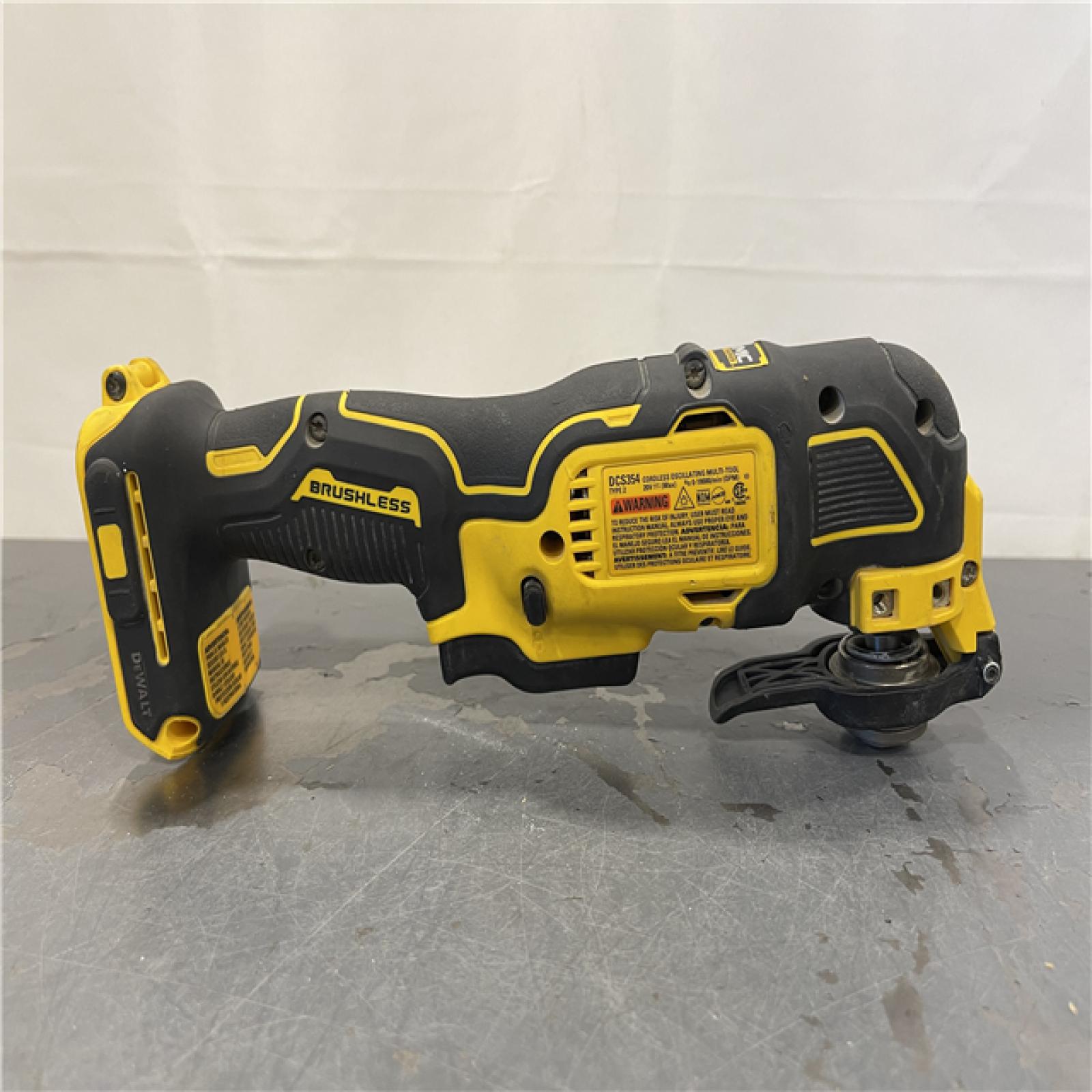 AS-IS - DEWALT ATOMIC 20V MAX Cordless Brushless Oscillating Multi Tool