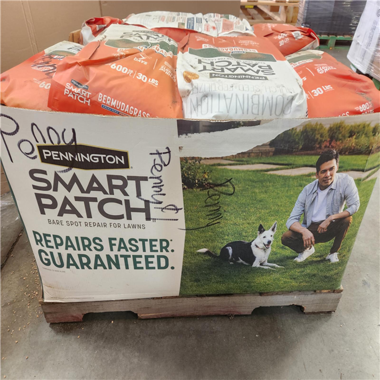 Phoenix NEW Pennington Smart Patch Bermudagrass 30 lb. 600 sq. ft. Grass Seed Bare Spot Repair with Mulch and Fertilizer Pallet (25-Bags)