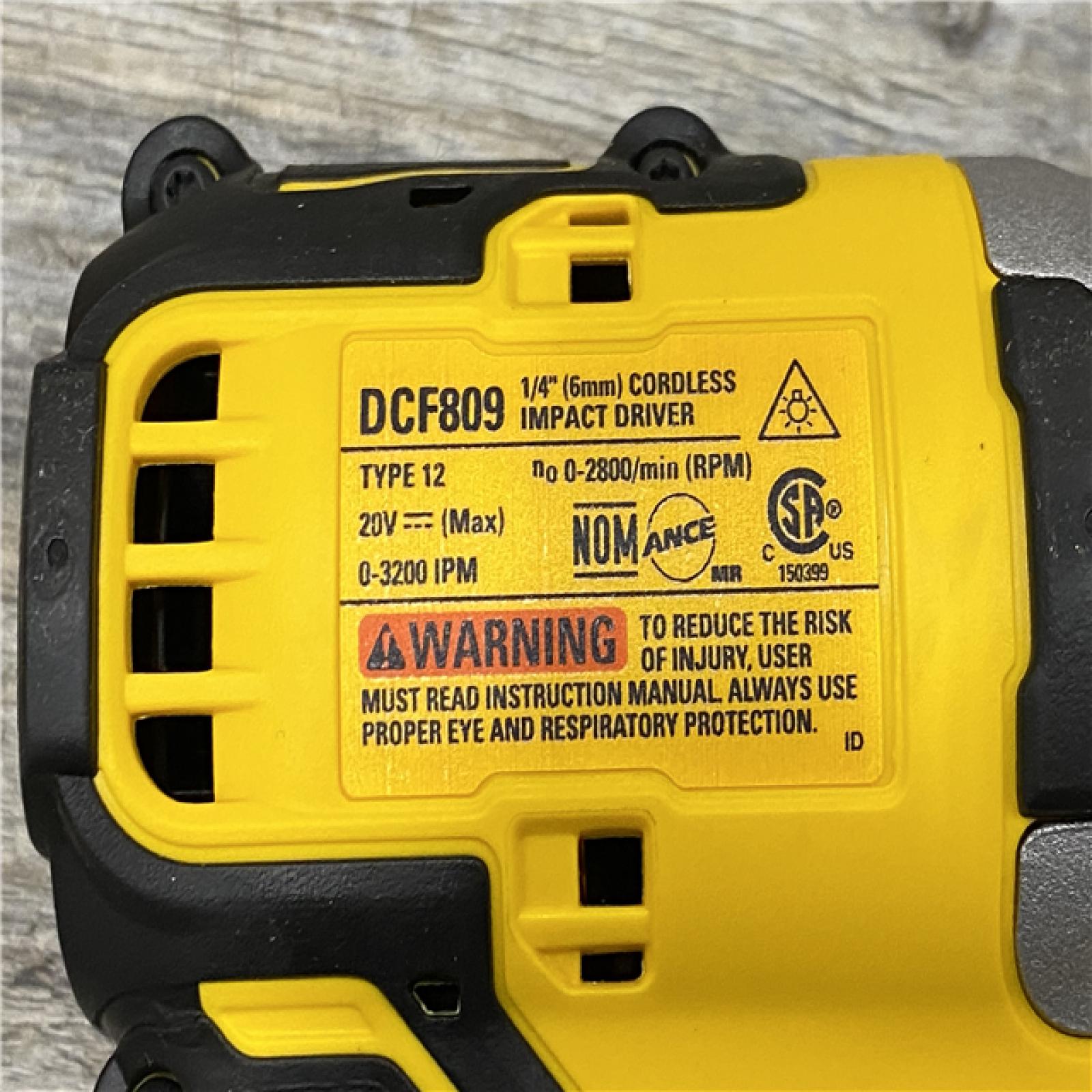 AS-IS DEWALT Atomic 20V Max Lithium-Ion Brushless Cordless Compact 1/4 in. Impact Driver Kit