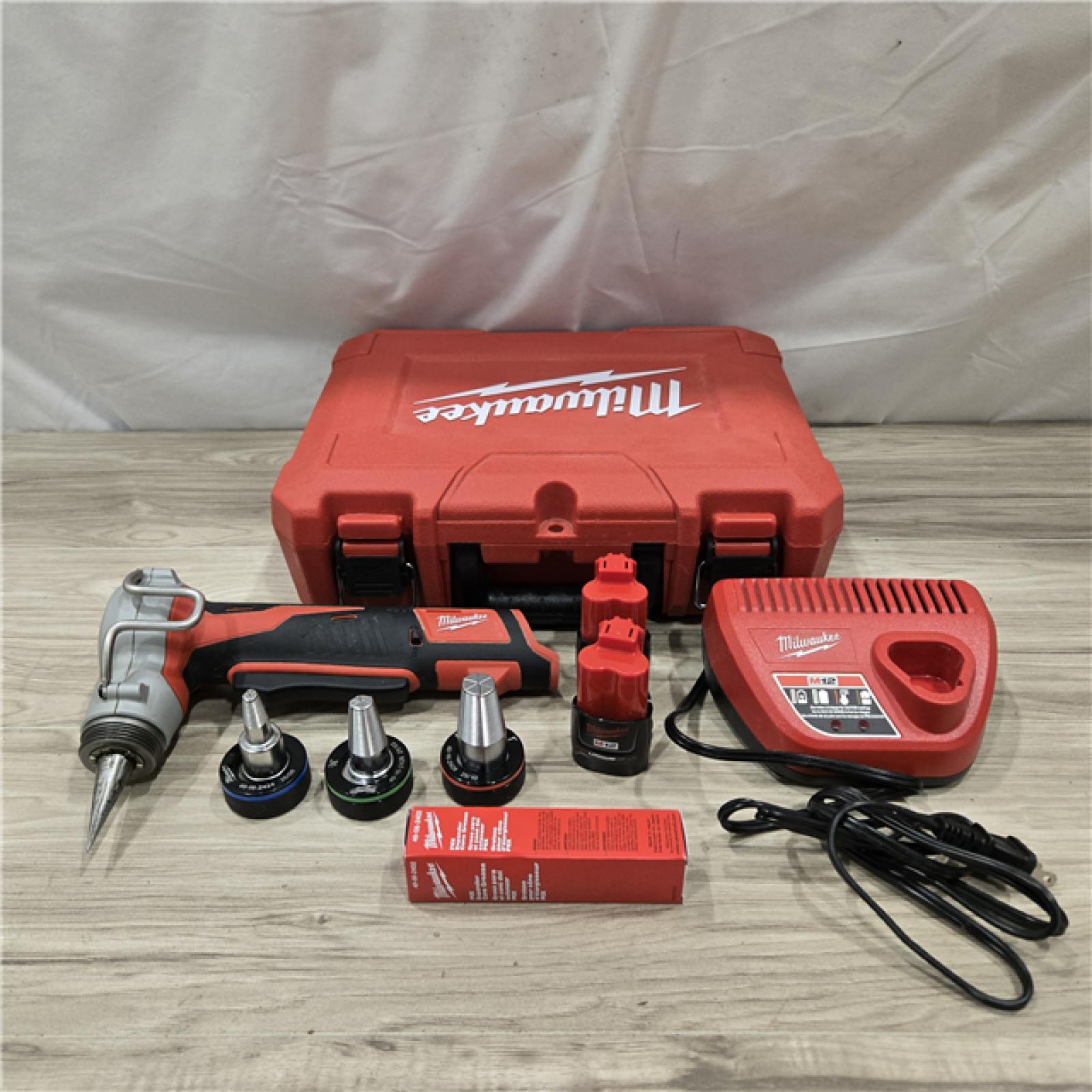 AS-IS Milwaukee M12 12V Cordless PEX Expansion Tool Kit
