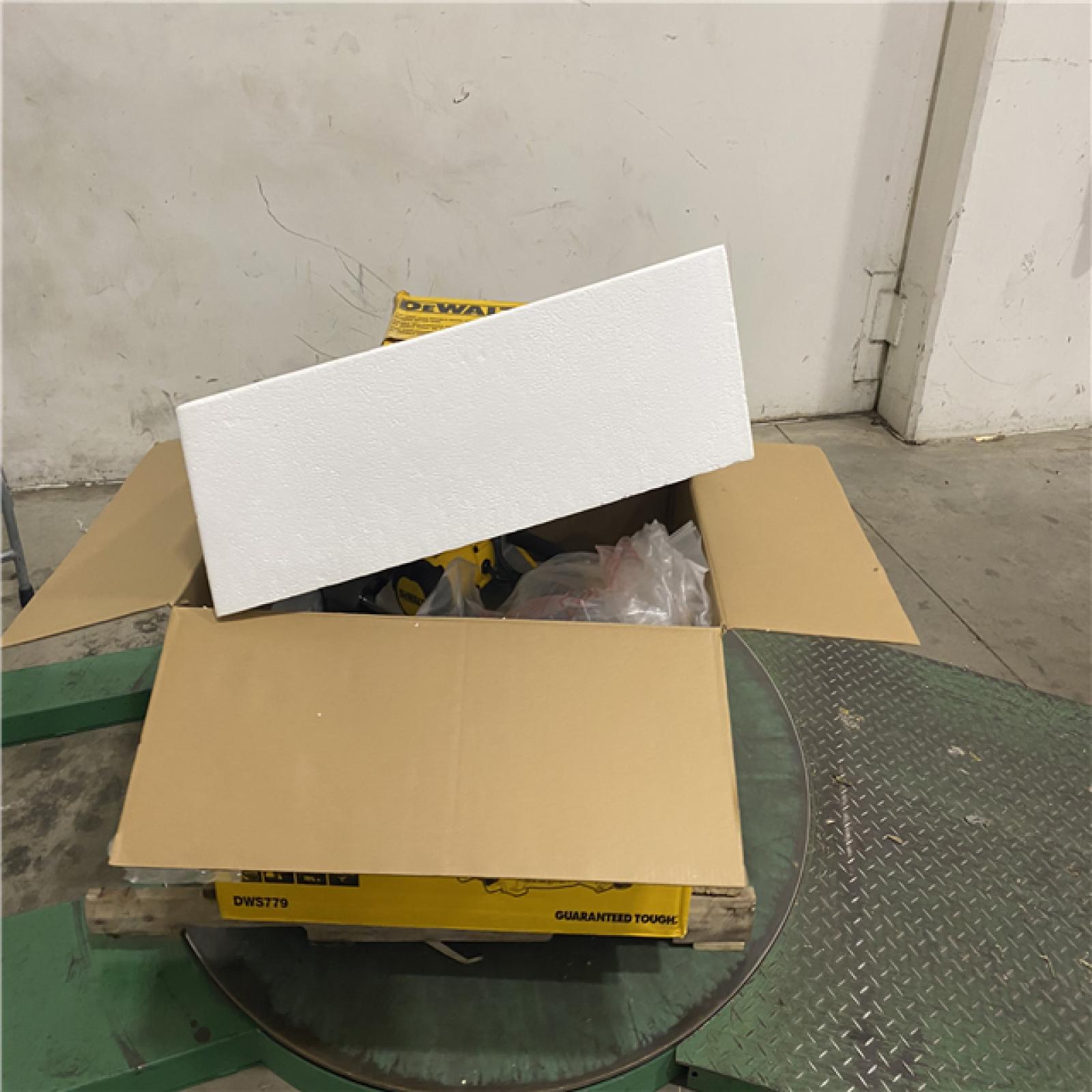 Dallas Location - As-Is DWS779-  DEWALT 15 Amp Corded 12 in. Double Bevel Sliding Compound Miter Saw(Lot Of 2)