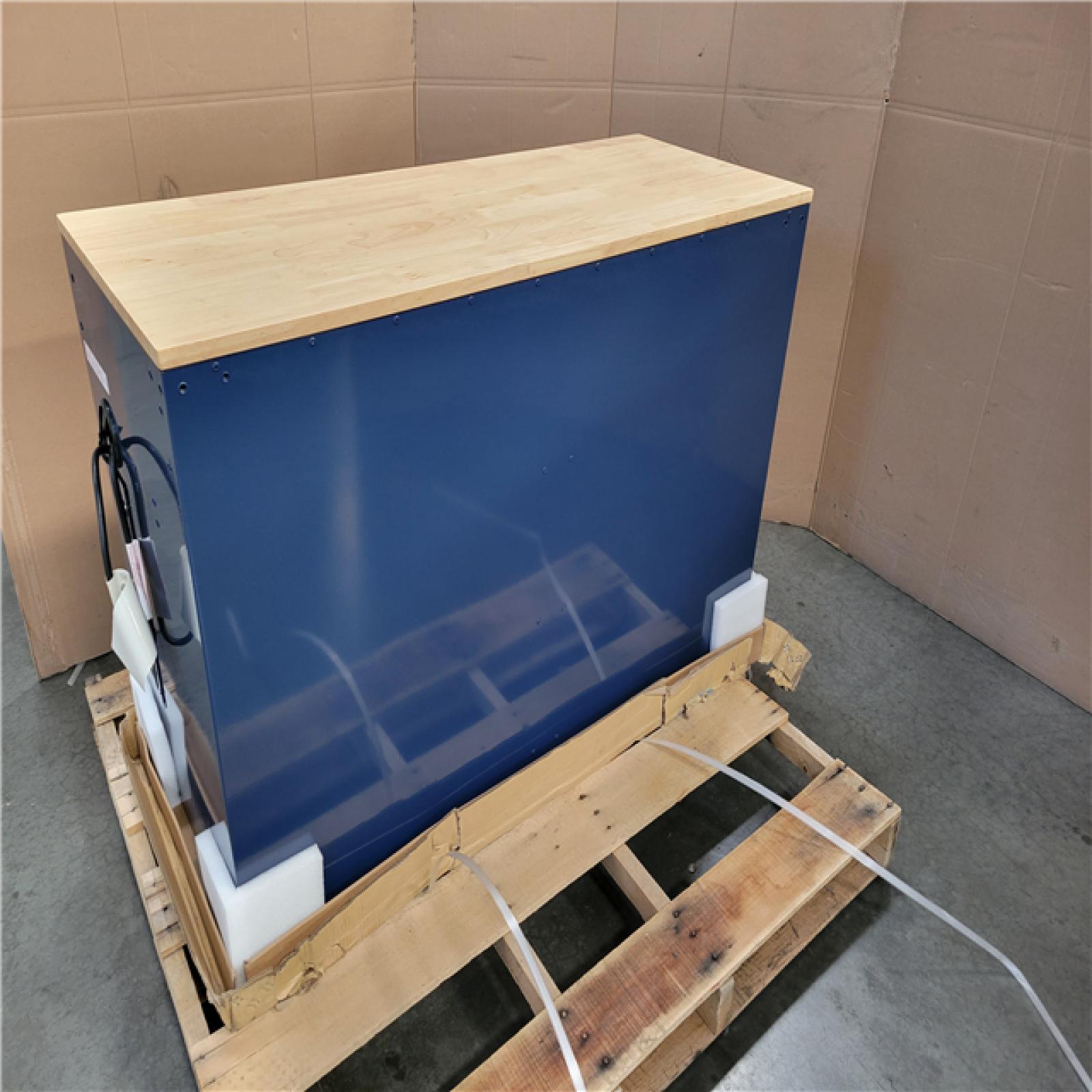 CALIFORNIA AS-IS HUSKY 46 in. 9-DRAWER MOBILE WORK BENCH