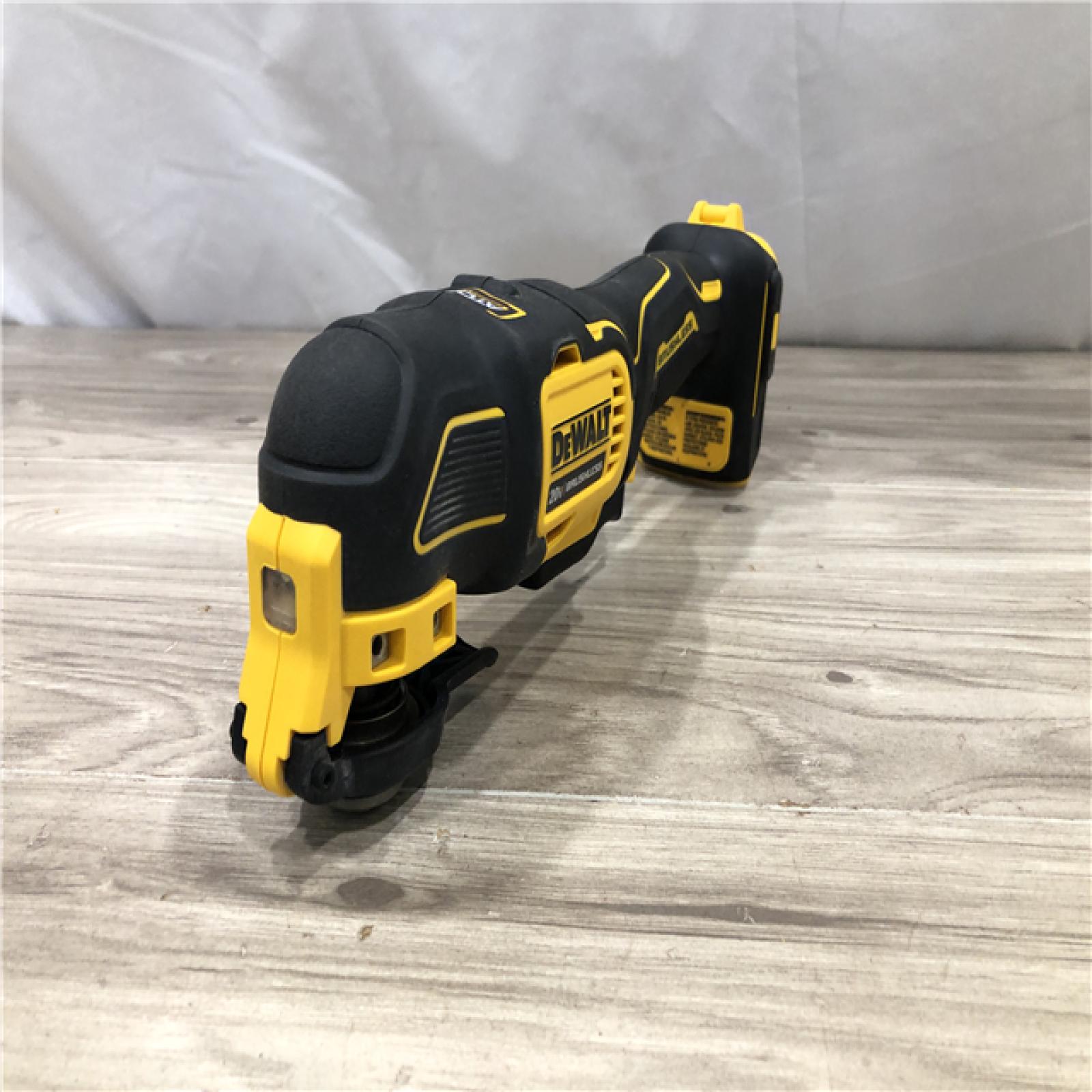 AS-IS DEWALT ATOMIC 20V MAX Cordless Oscillating Multi Tool (Tool Only)