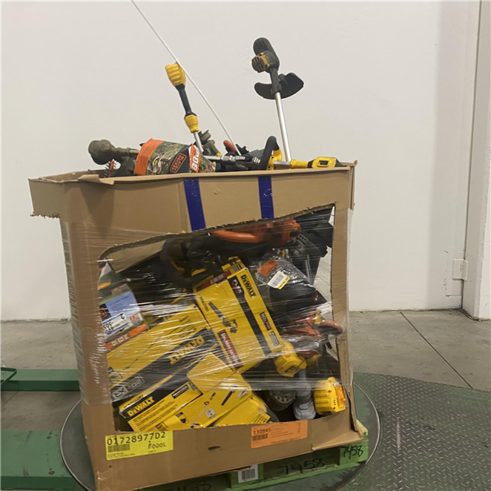 Dallas Location - As-Is Tool Pallet