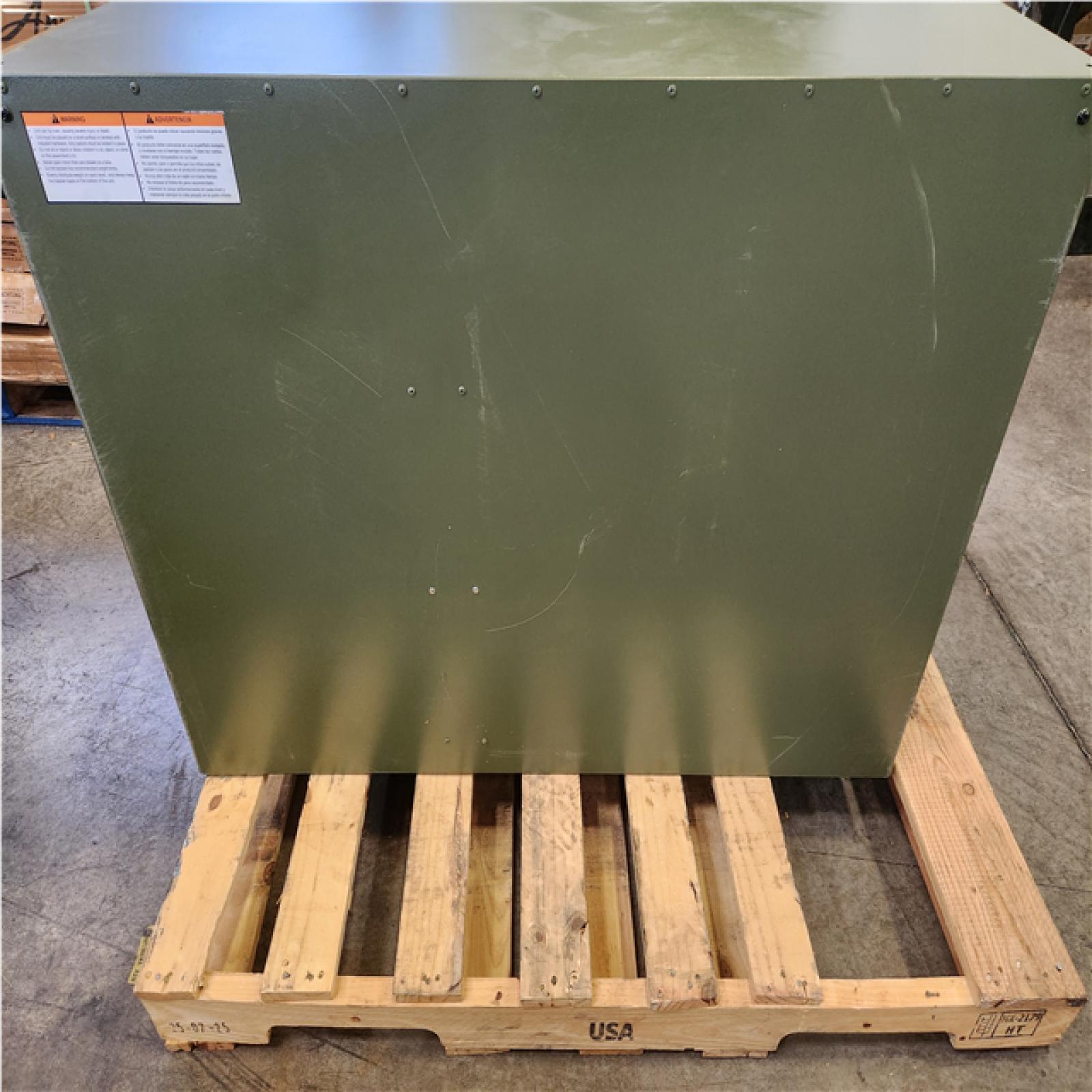 Phoenix LIKE NEW Husky Standard Duty 42 in. x 18 in. D 8-Drawer Matte Army Green Rolling Tool Chest