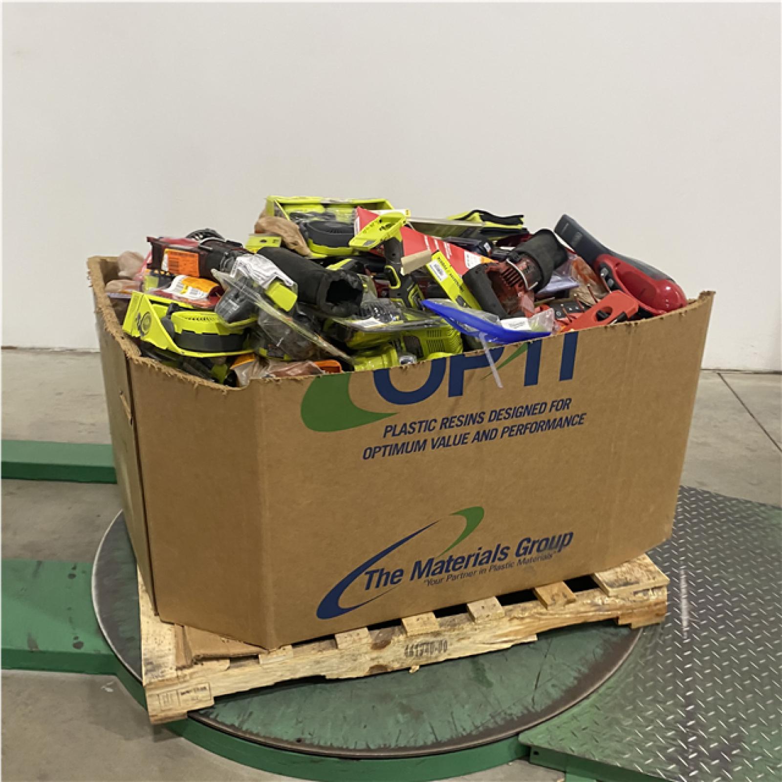 Dallas Location - As-Is Tool Pallet