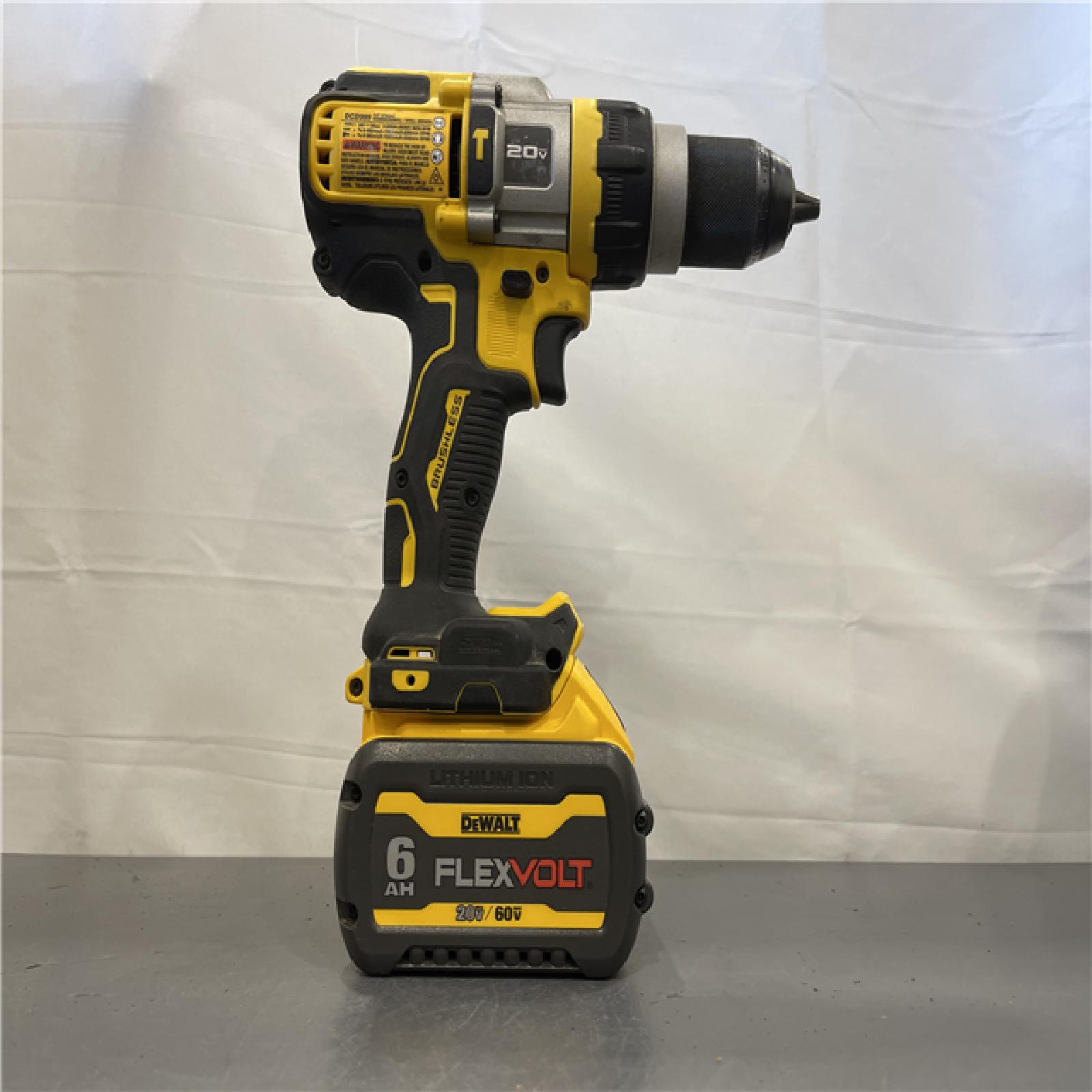 AS-IS -  DEWALT 20V MAX Brushless Cordless 1/2 in. Hammer Drill/Driver with FLEXVOLT 20V/60V MAX 6.0Ah Battery