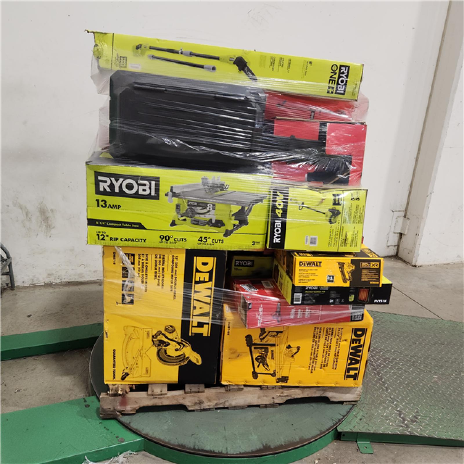 Dallas Location - As-Is Tool Pallet