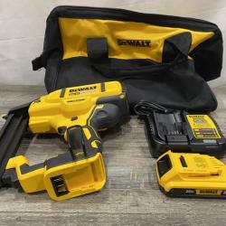 AS-IS DEWALT 20V MAX XR Lithium-Ion Cordless 18-Gauge Narrow Crown Stapler Kit