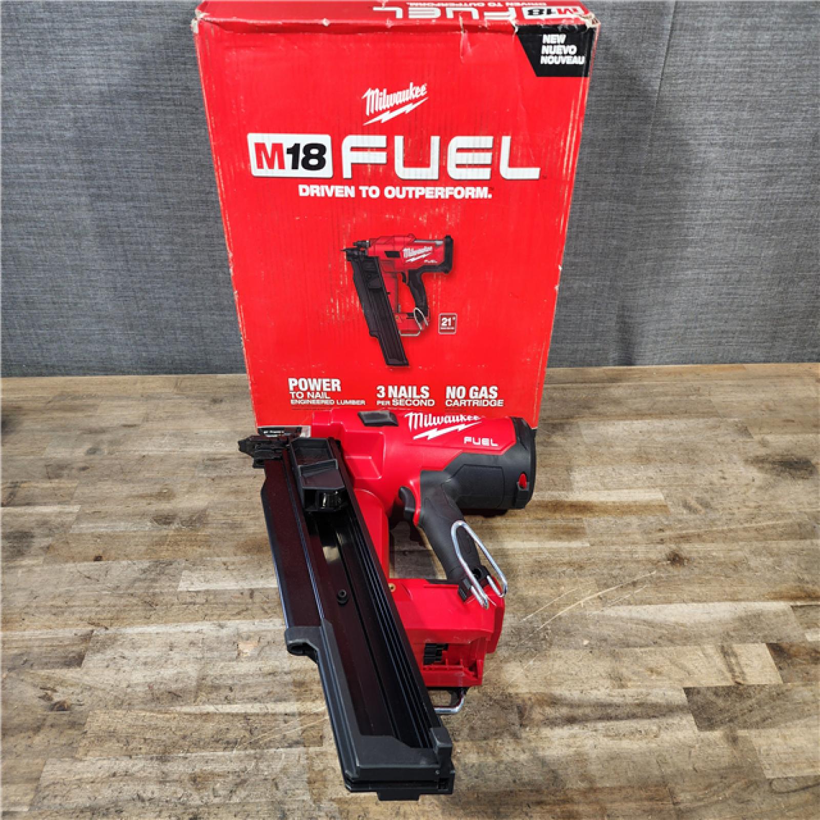 HOUSTON LOCATION - AS-IS (APPEARS LIKE NEW) Milwaukee 2744-20 M18 FUEL 3-1/2 in. 18V 21-Degree Lithium-Ion Brushless Cordless Framing Nailer (Tool-Only)