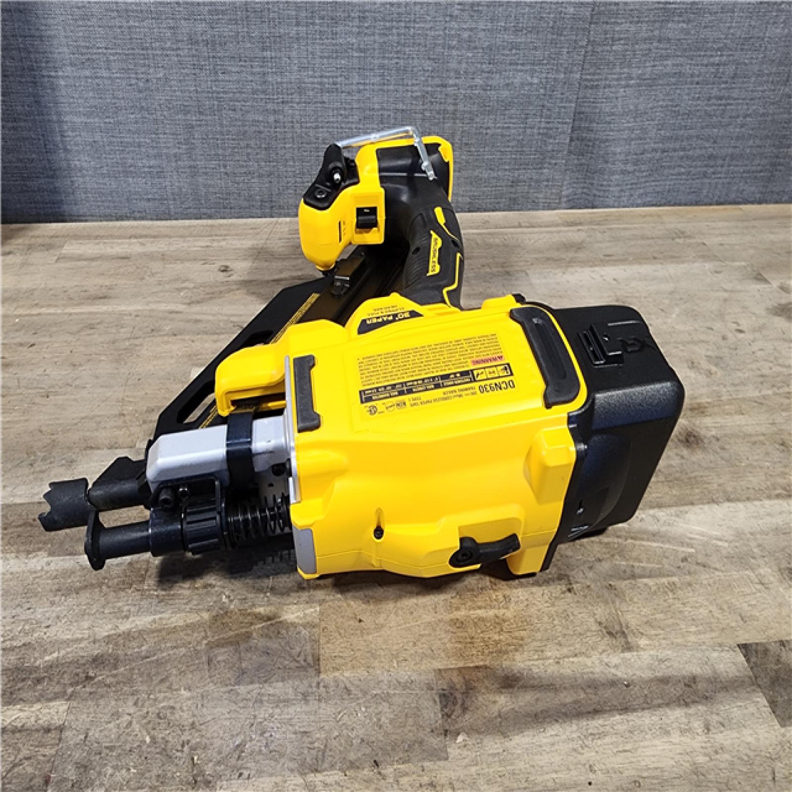 HOUSTON LOCATION - AS-IS DEWALT 20V 30 Degree Cordless Framing Nailer (Tool-Only)