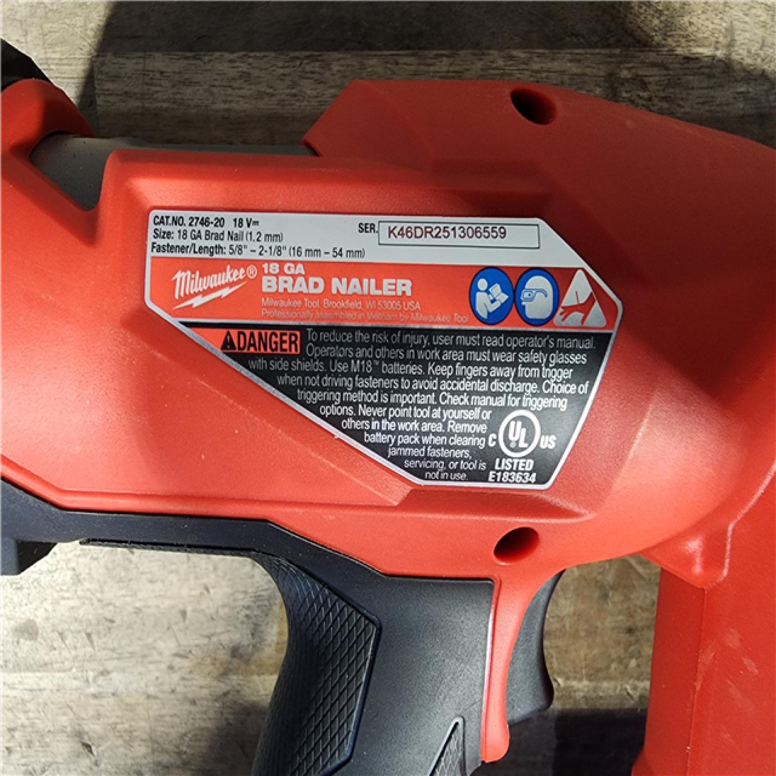 HOUSTON LOCATION - AS-IS Milwaukee M18 FUEL 18 Gauge Brad Nailer (TOOL ONLY)