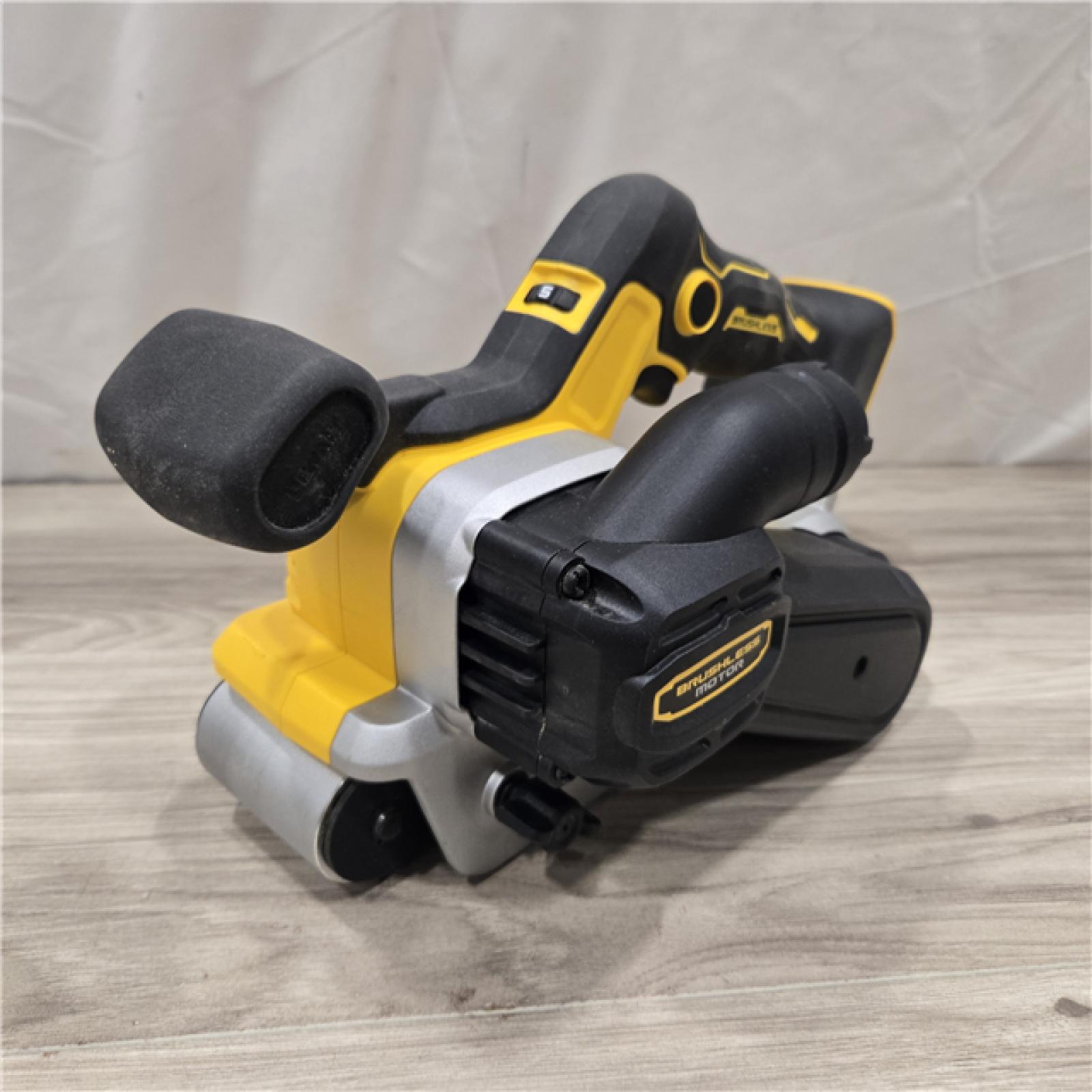 AS-IS DEWALT 20V MAX* XR Cordless Belt Sander (Tool-Only)