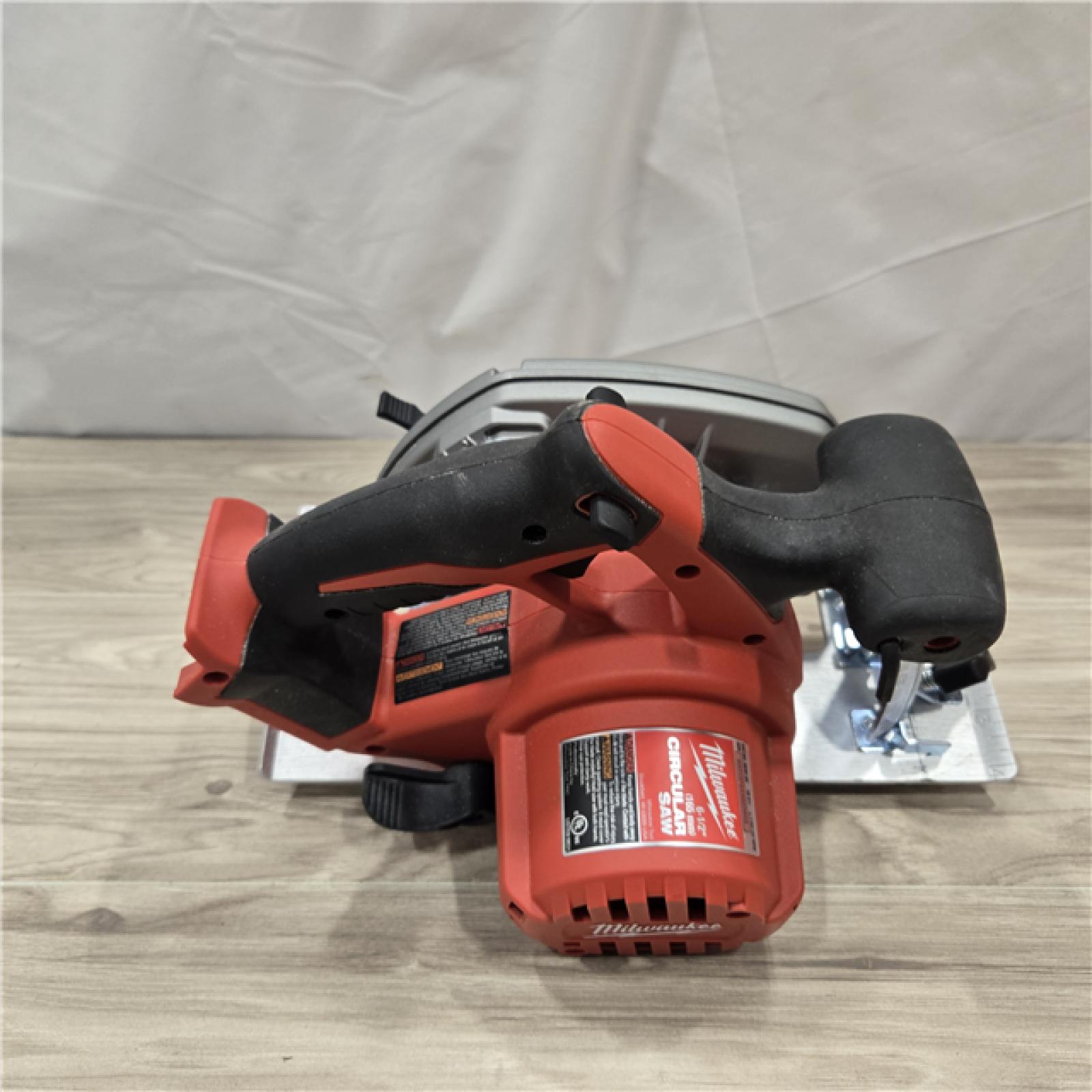 AS-IS Milwaukee 2630-20 M18 Cordless 6-1/2 Circular Saw (Bare Tool Only)