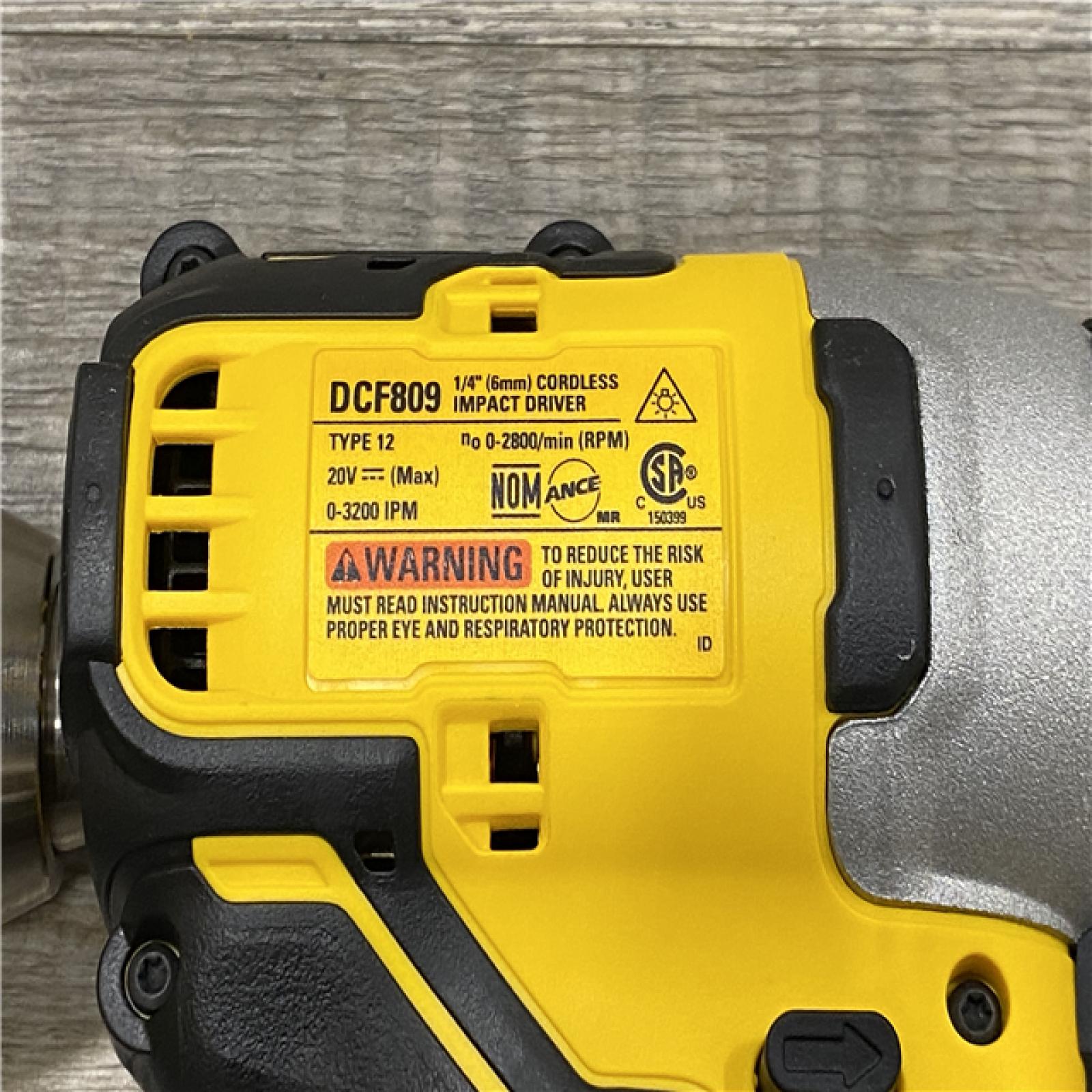 AS-IS DEWALT ATOMIC 20-Volt MAX Lithium-Ion Cordless Combo Kit