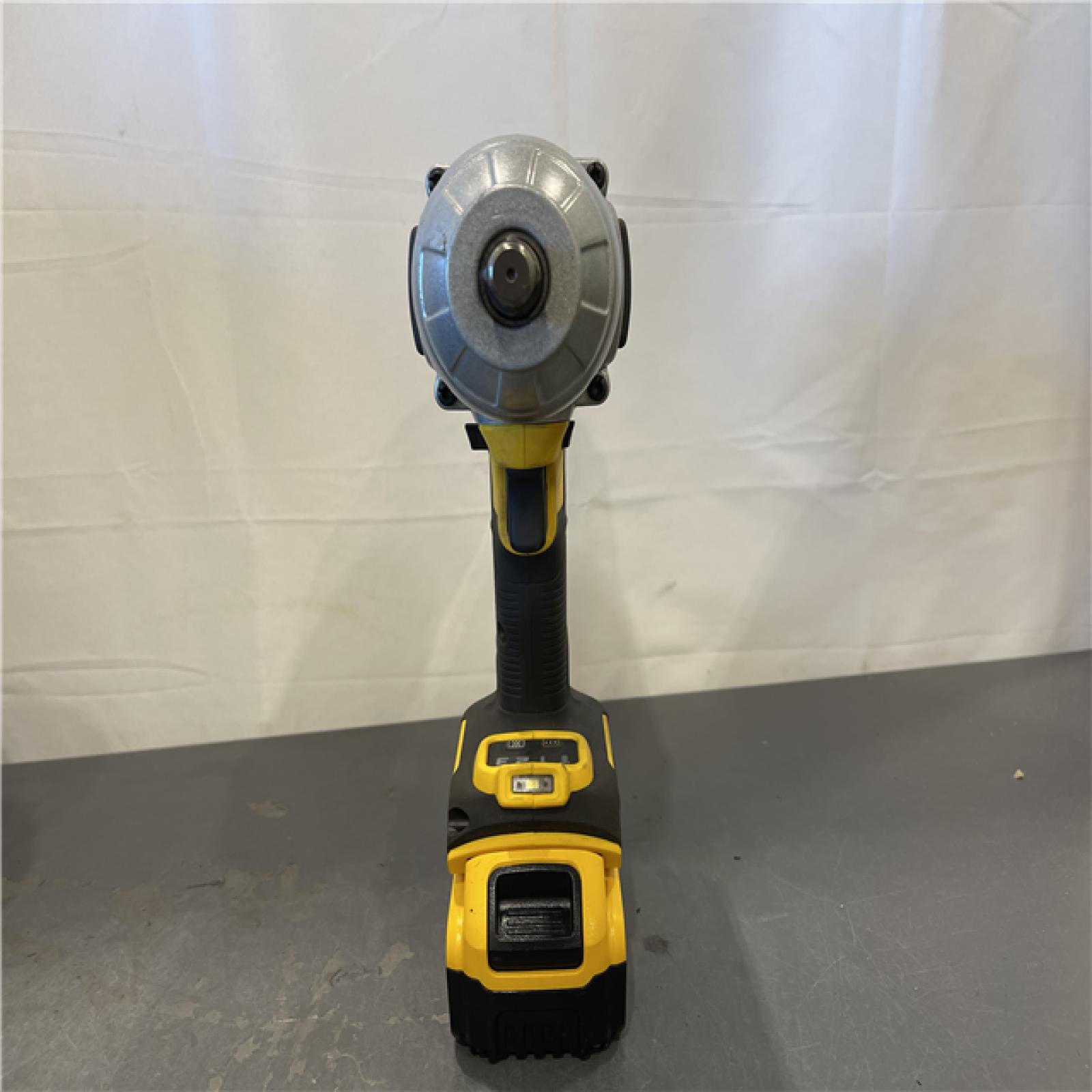 AS-IS - Dewalt 20V MAX Lithium-Ion Cordless 1/2 in. Impact Wrench Kit