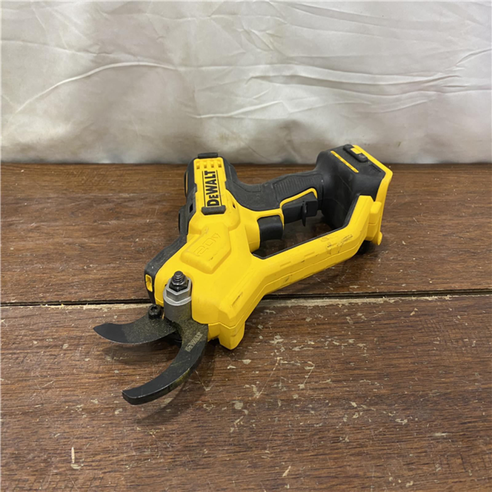 AS-IS DeWalt Cordless Pruner