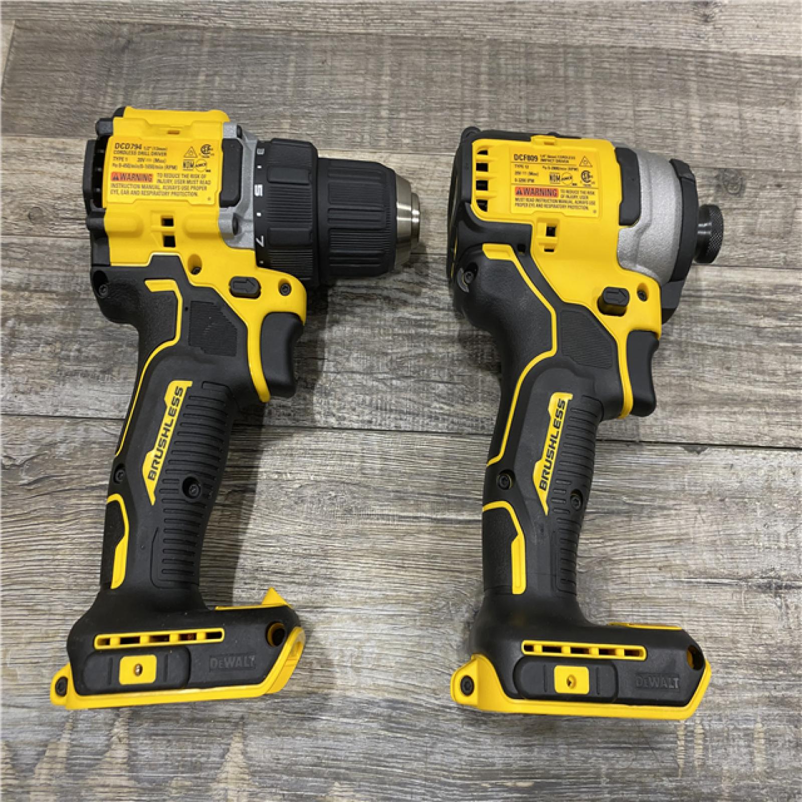 AS-IS DEWALT ATOMIC 20-Volt MAX Lithium-Ion Cordless Combo Kit